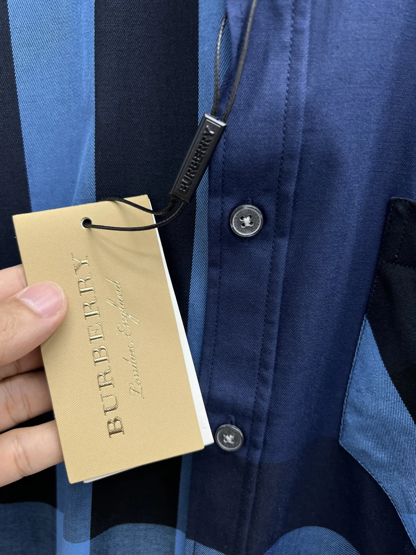 バーバリーニュー作黒チェックシャツ - 画像 (9)