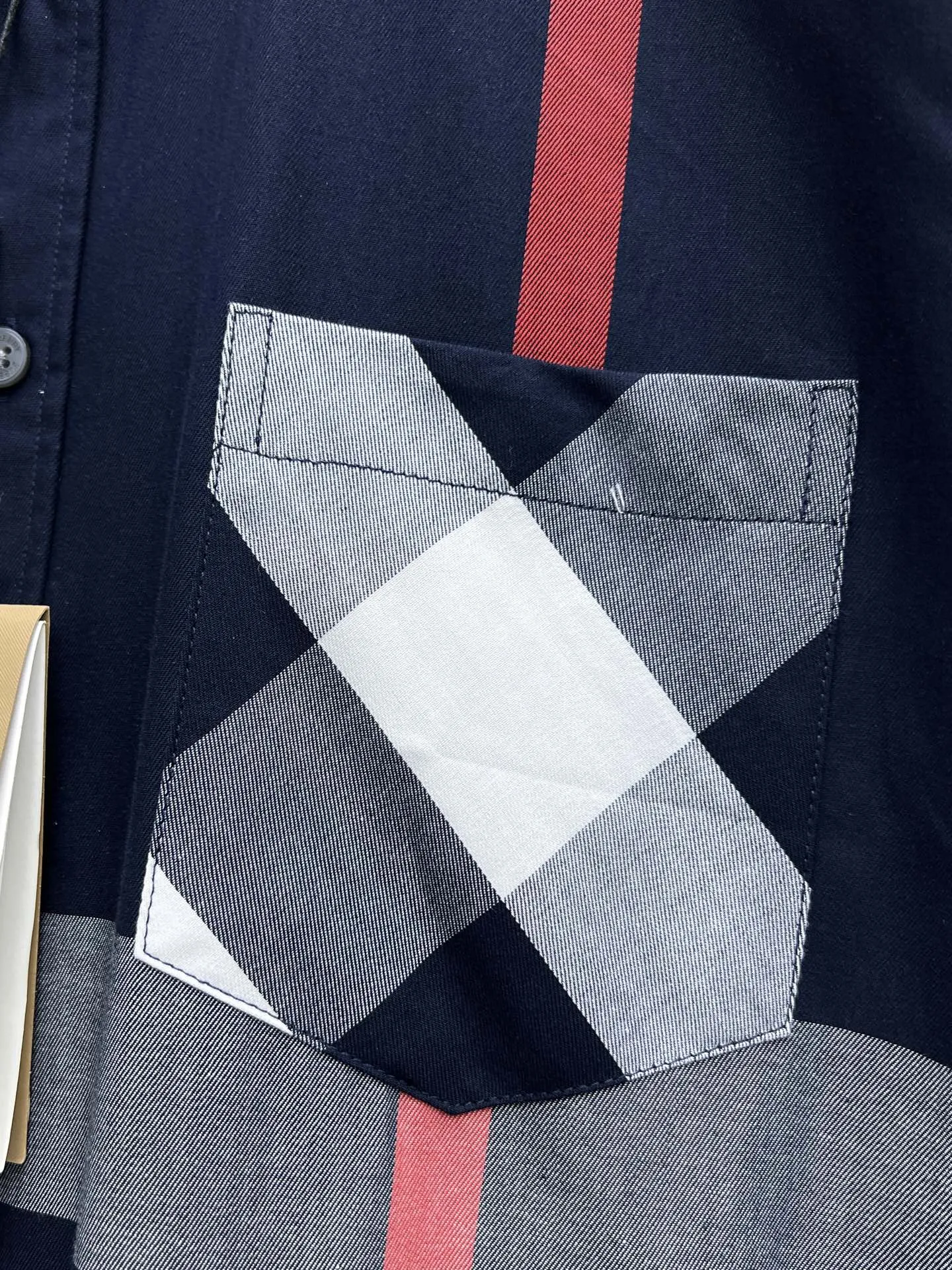 バーバリー新作黒チェックシャツ - 画像 (7)