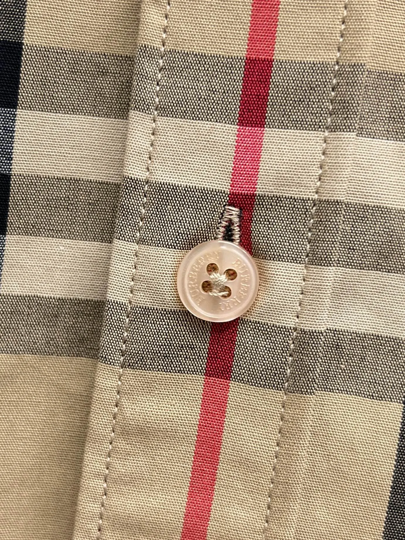 バーバリー新作黒チェックシャツ - 画像 (10)