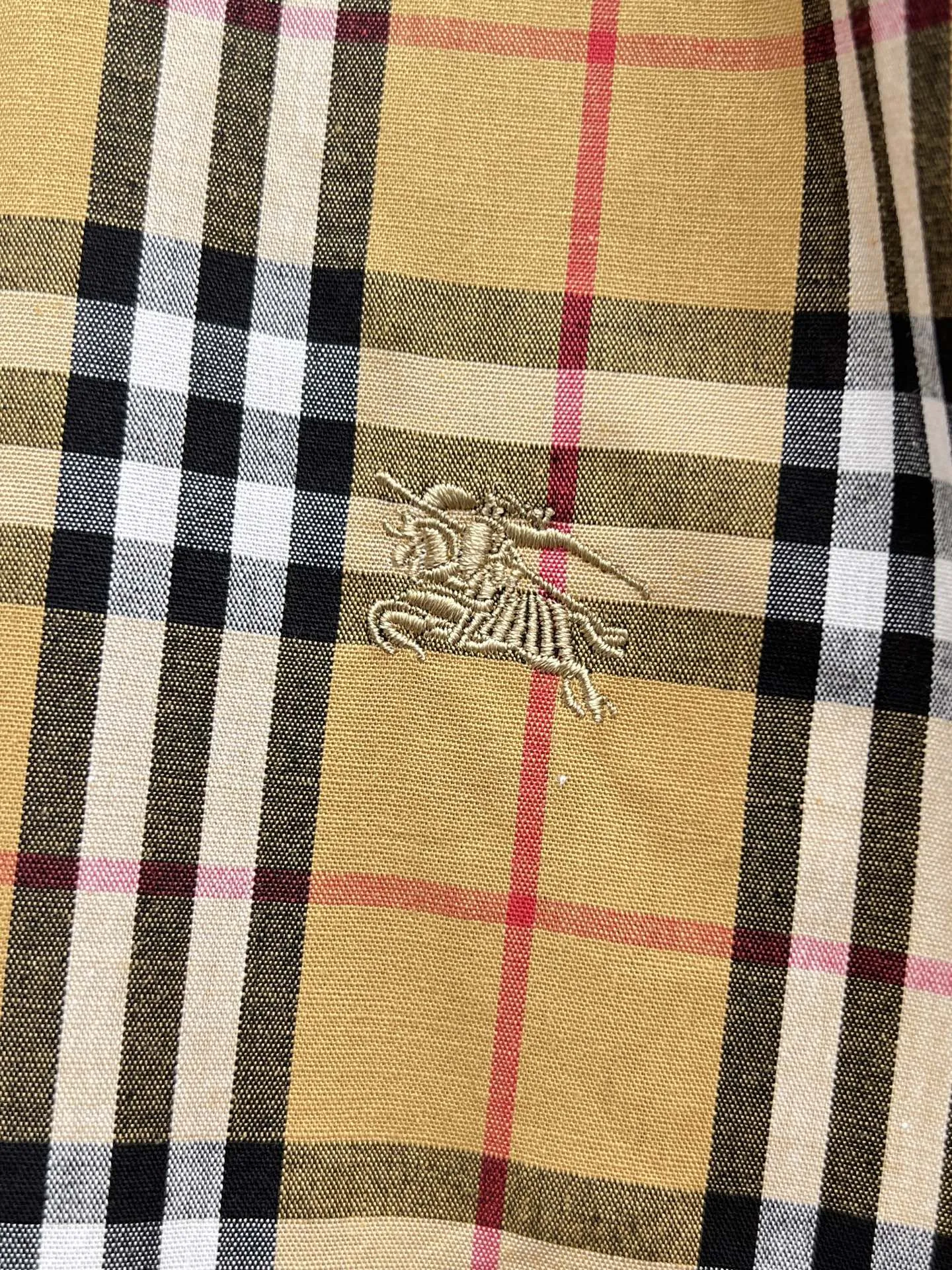 バーバリー新作黒チェックシャツ - 画像 (7)