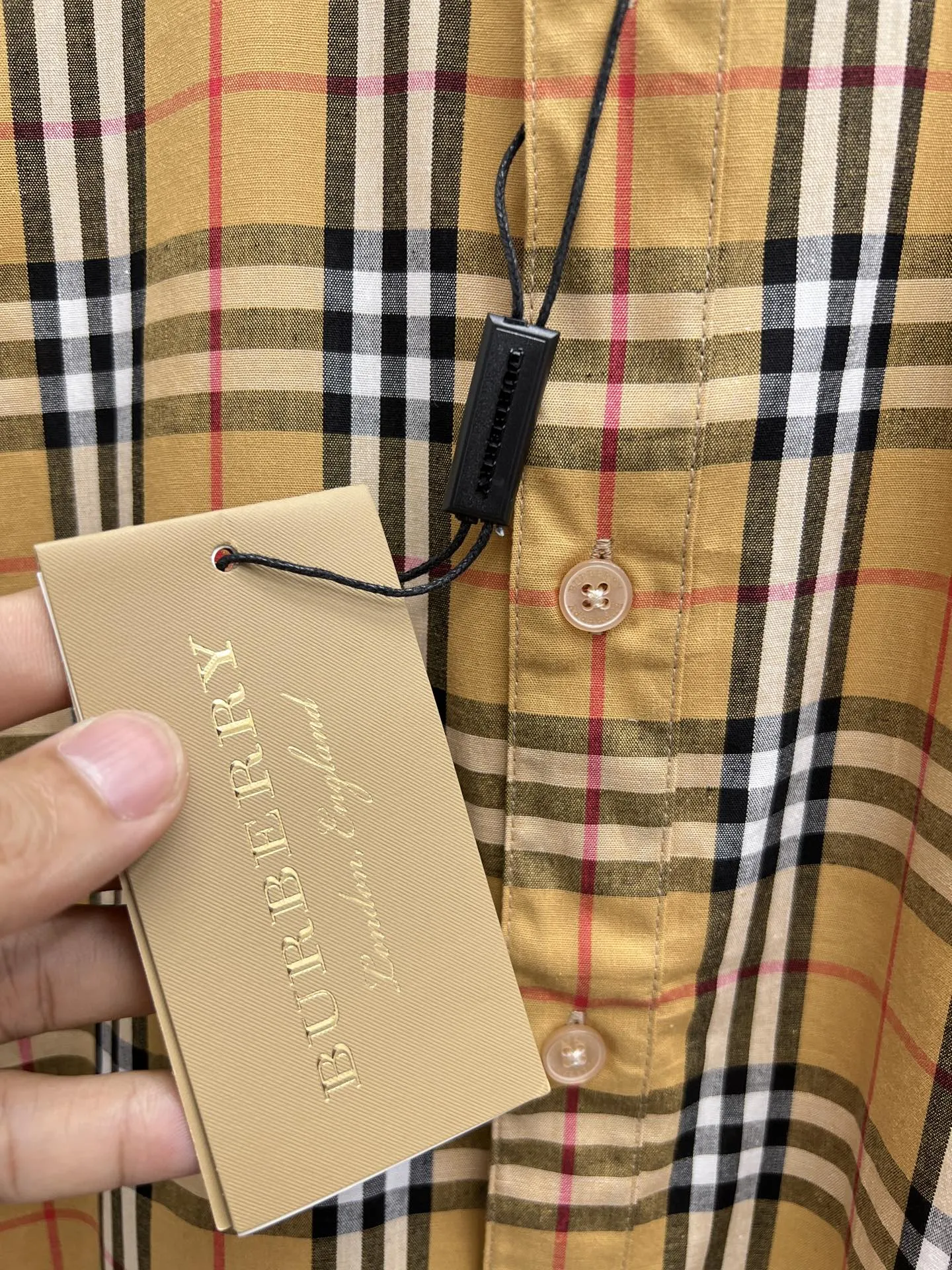 バーバリー新作黒チェックシャツ - 画像 (9)