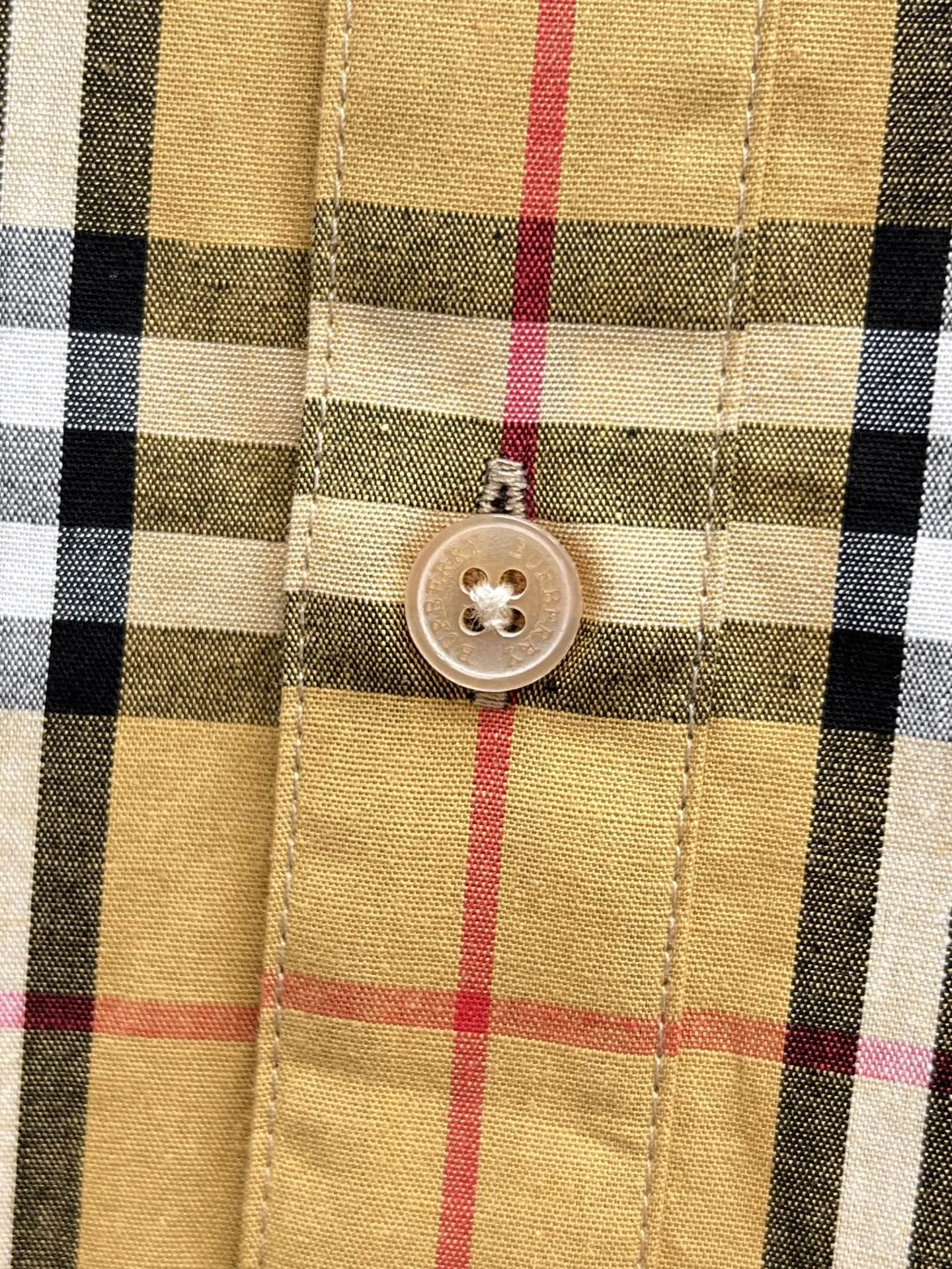 バーバリー新作黒チェックシャツ - 画像 (10)