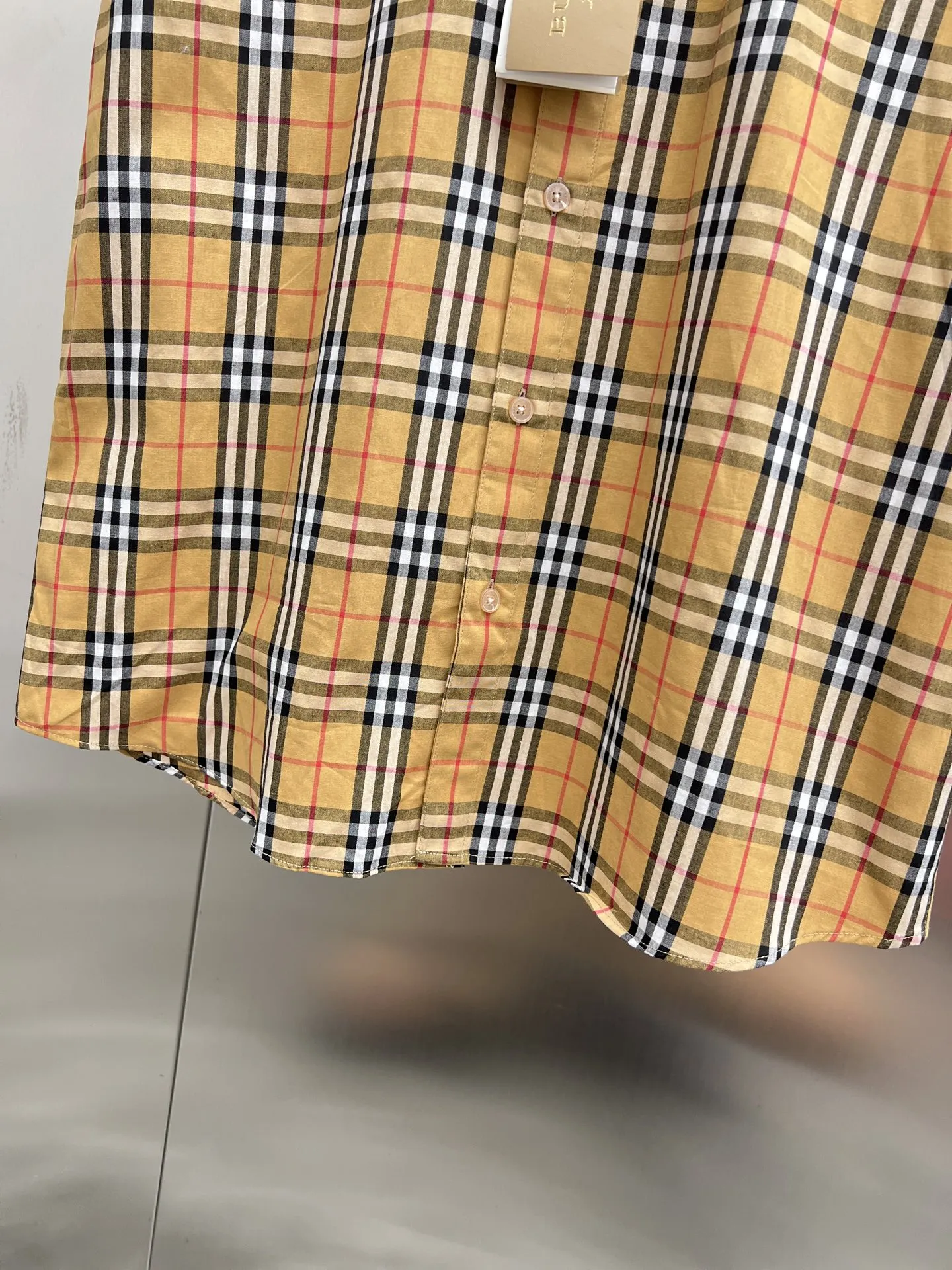 バーバリー新作黒チェックシャツ - 画像 (11)