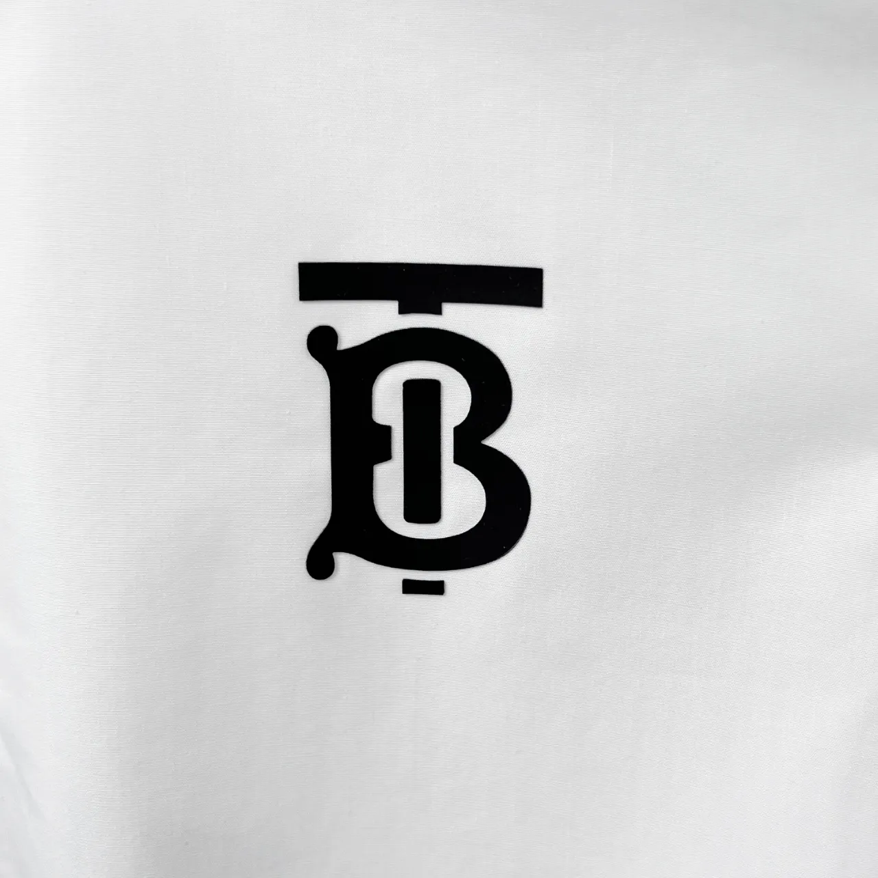 BURBERRY新作白TB発泡印花シャツ - 画像 (5)