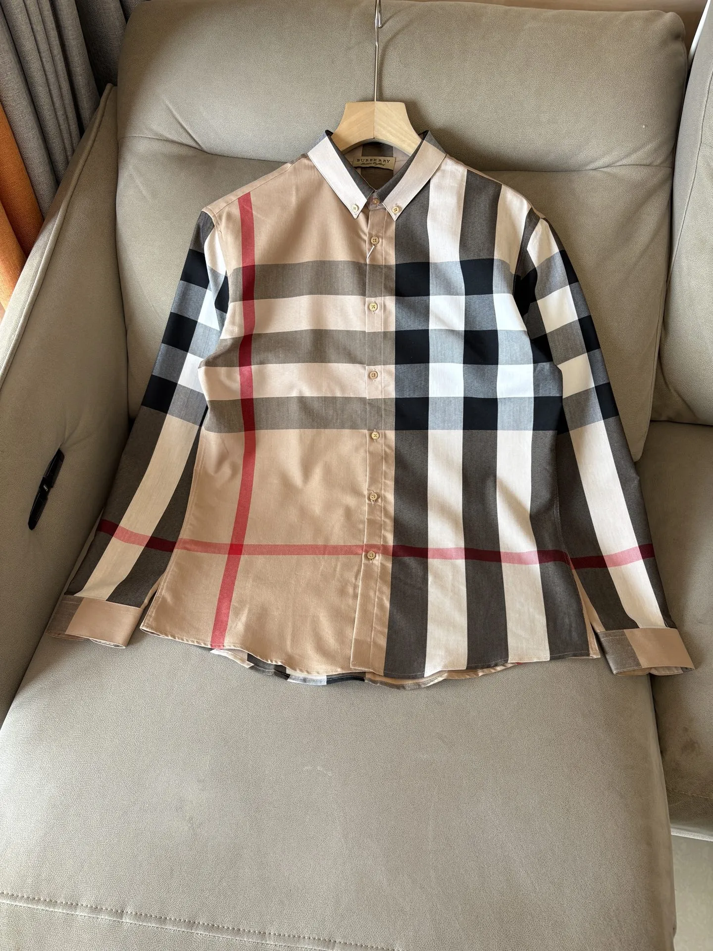 BURBERRY新作黒のチェック柄休閒襯衫 - 画像 (3)