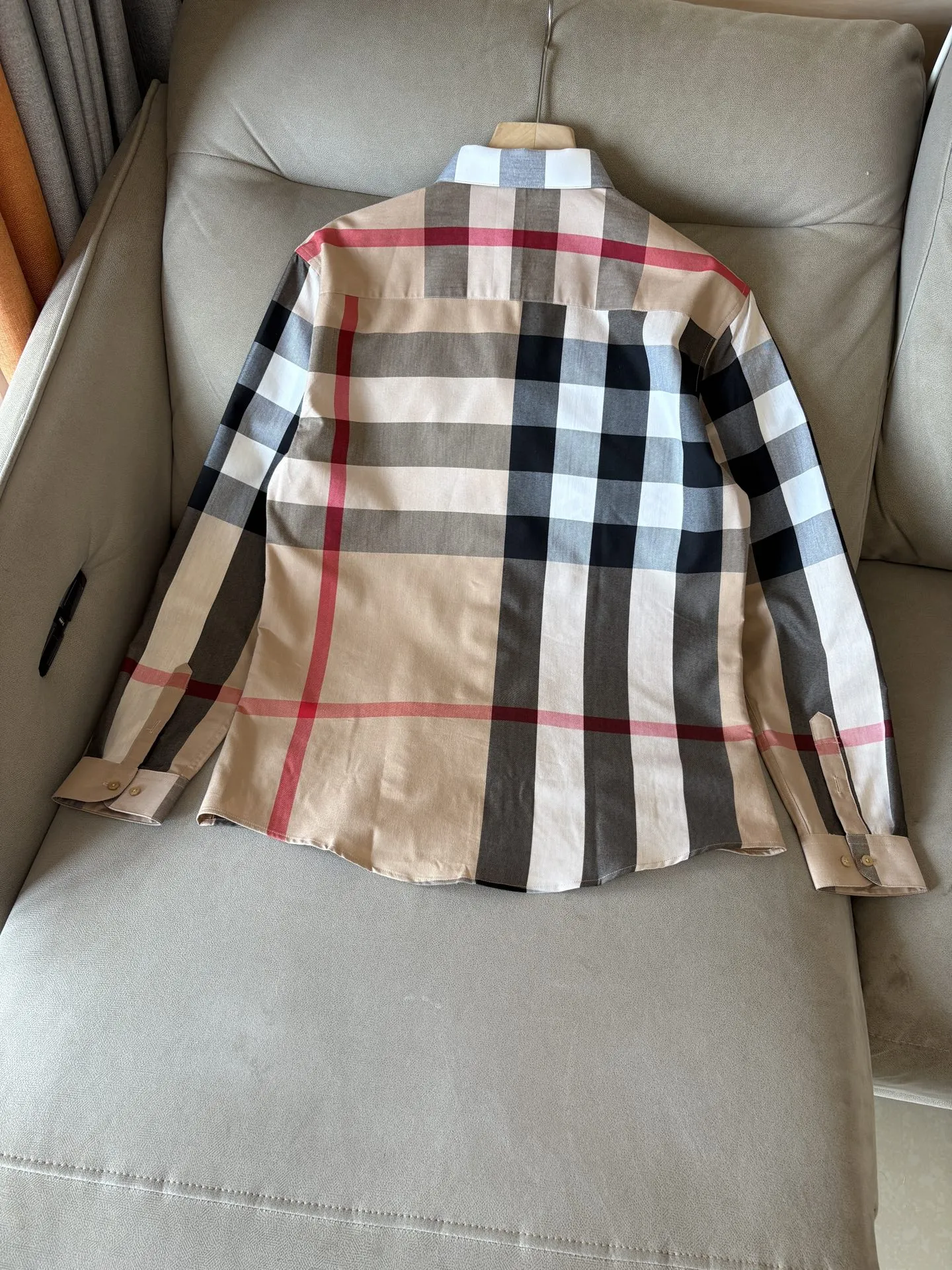 BURBERRY新作黒のチェック柄休閒襯衫 - 画像 (4)