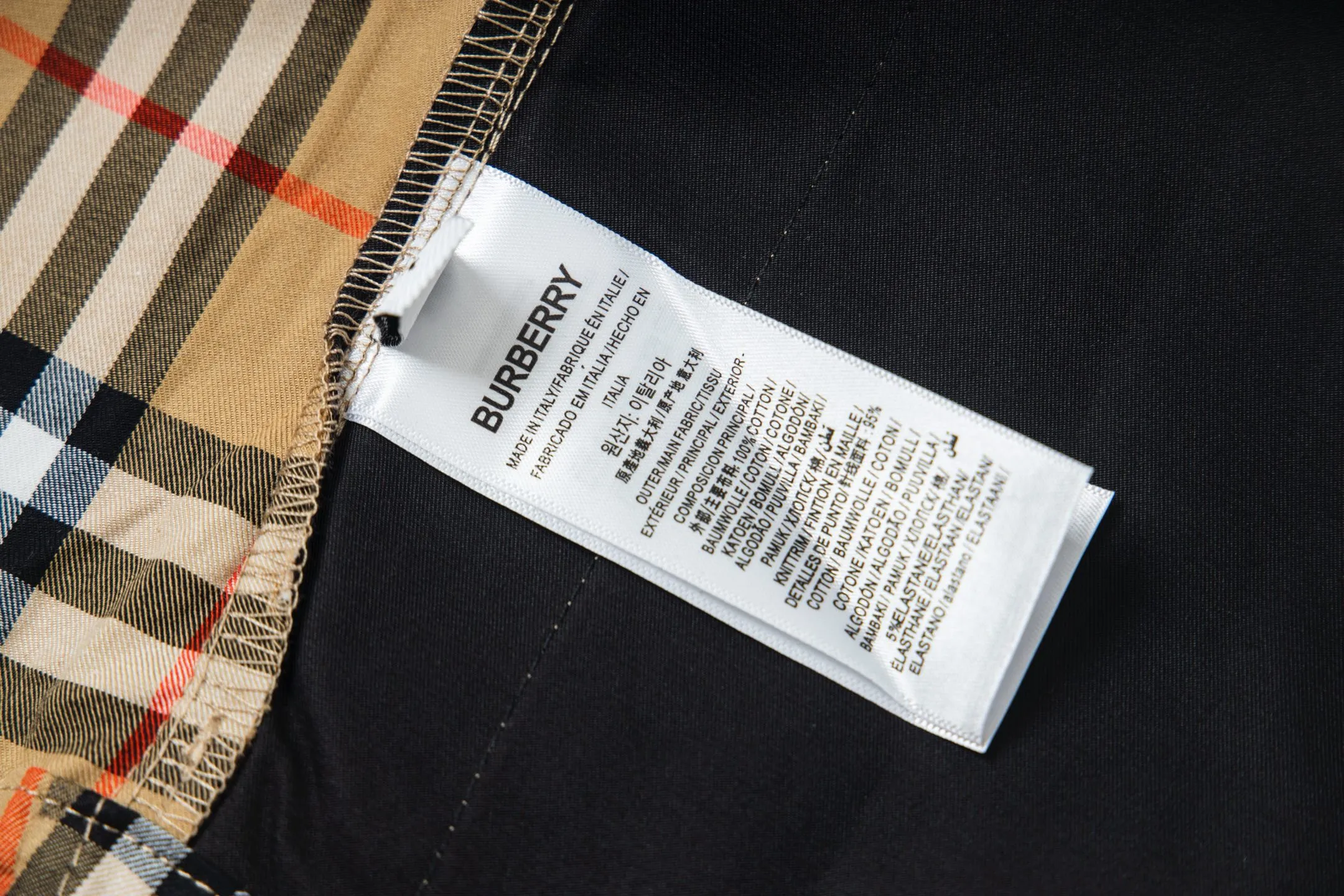 Burberry新作黒のチェック柄カジュアルシャツ - 画像 (13)