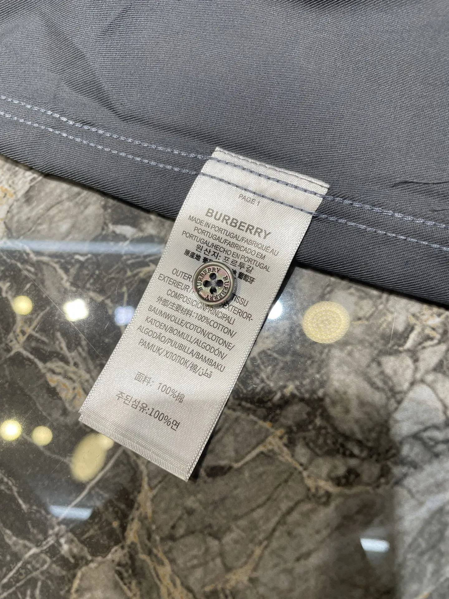 バーバリー新作黒のチェック柄半袖シャツ - 画像 (10)