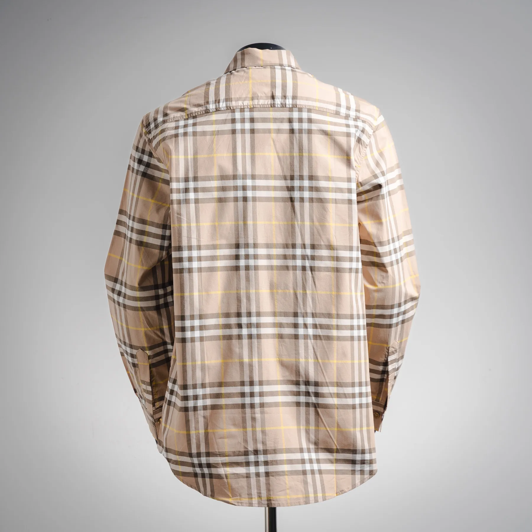 Burberry新作黒ストライプの長袖シャツ - 画像 (3)