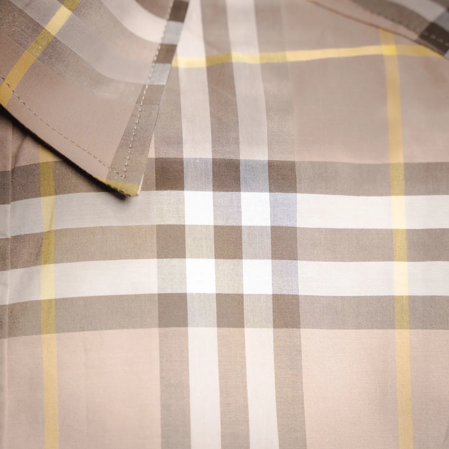 Burberry新作黒ストライプの長袖シャツ - 画像 (8)