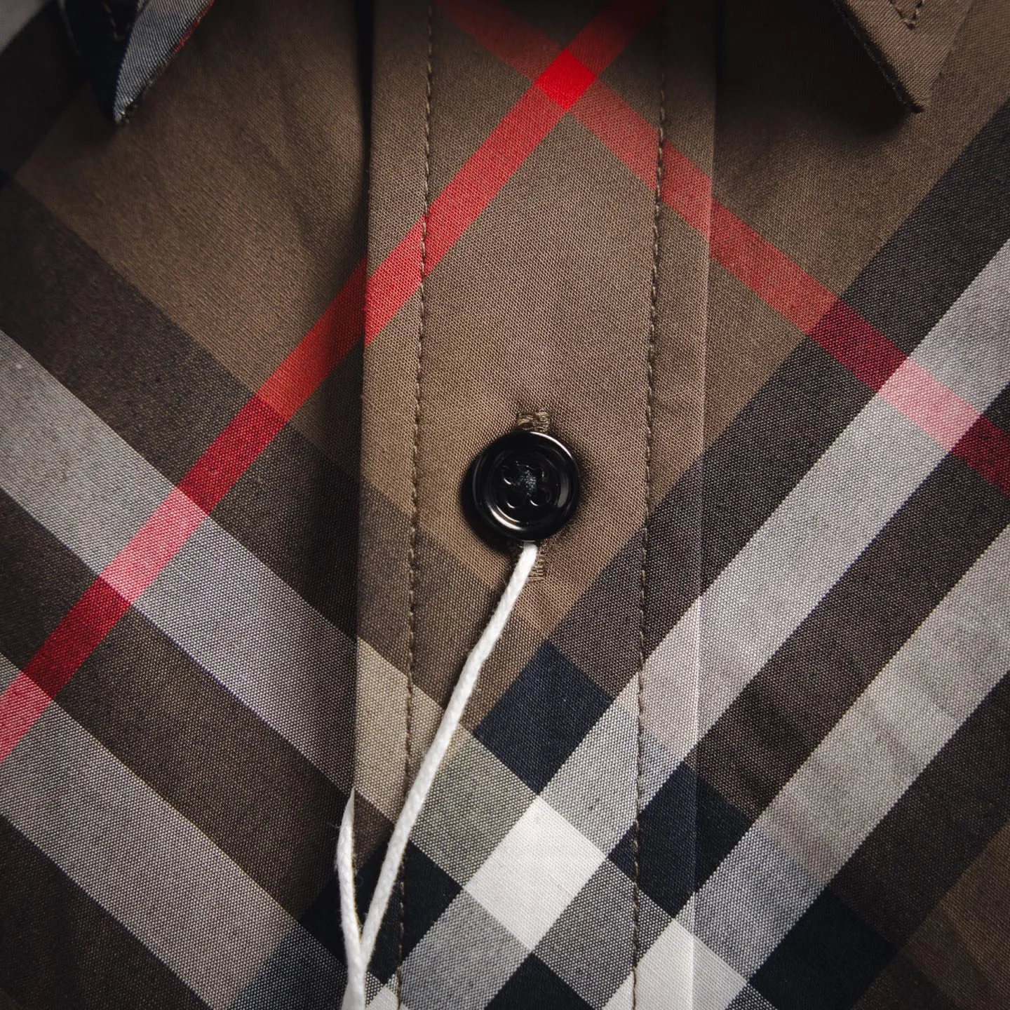 Burberry新作黒のチェック柄長袖シャツ - 画像 (7)