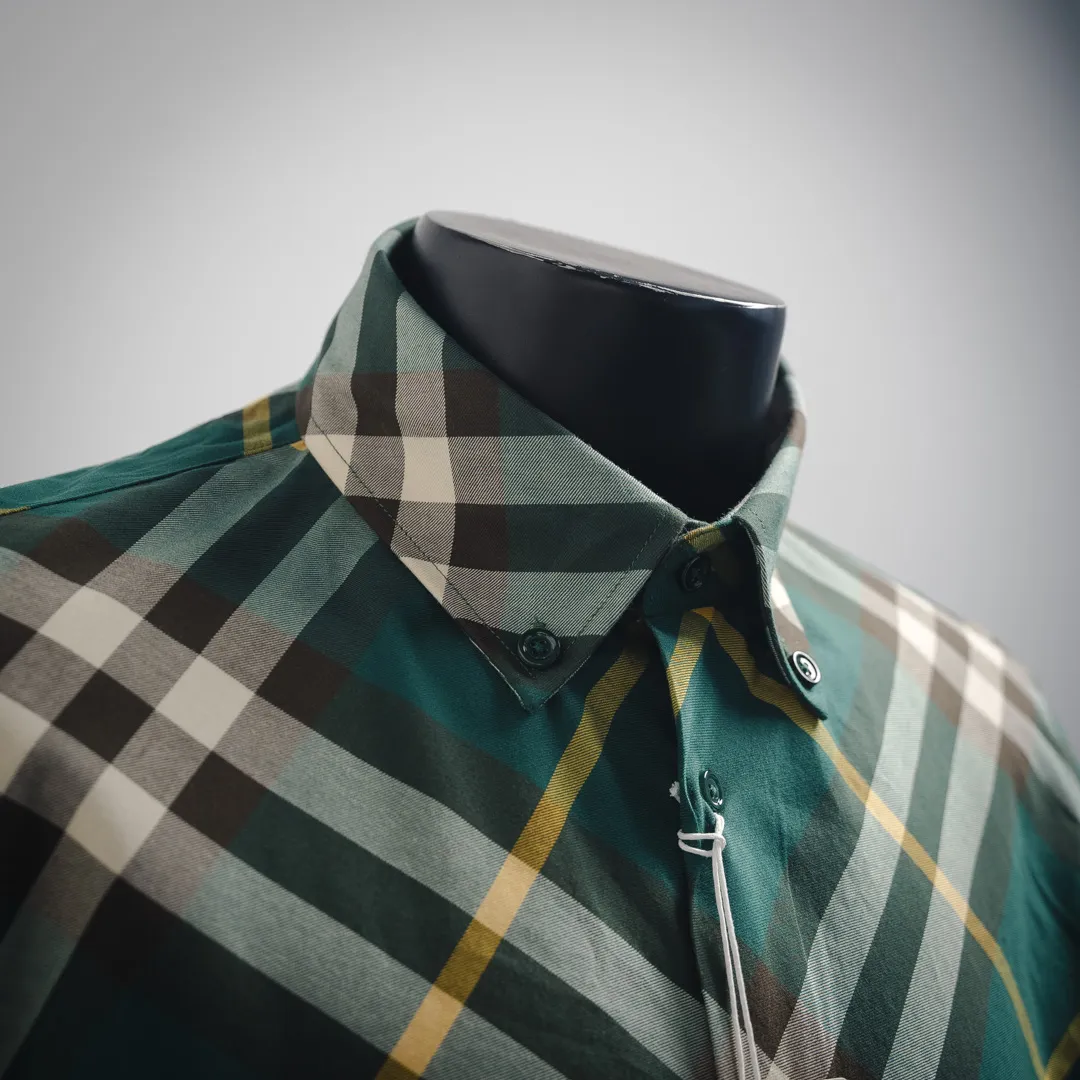 Burberry 新作黒のチェック柄長袖シャツ - 画像 (6)