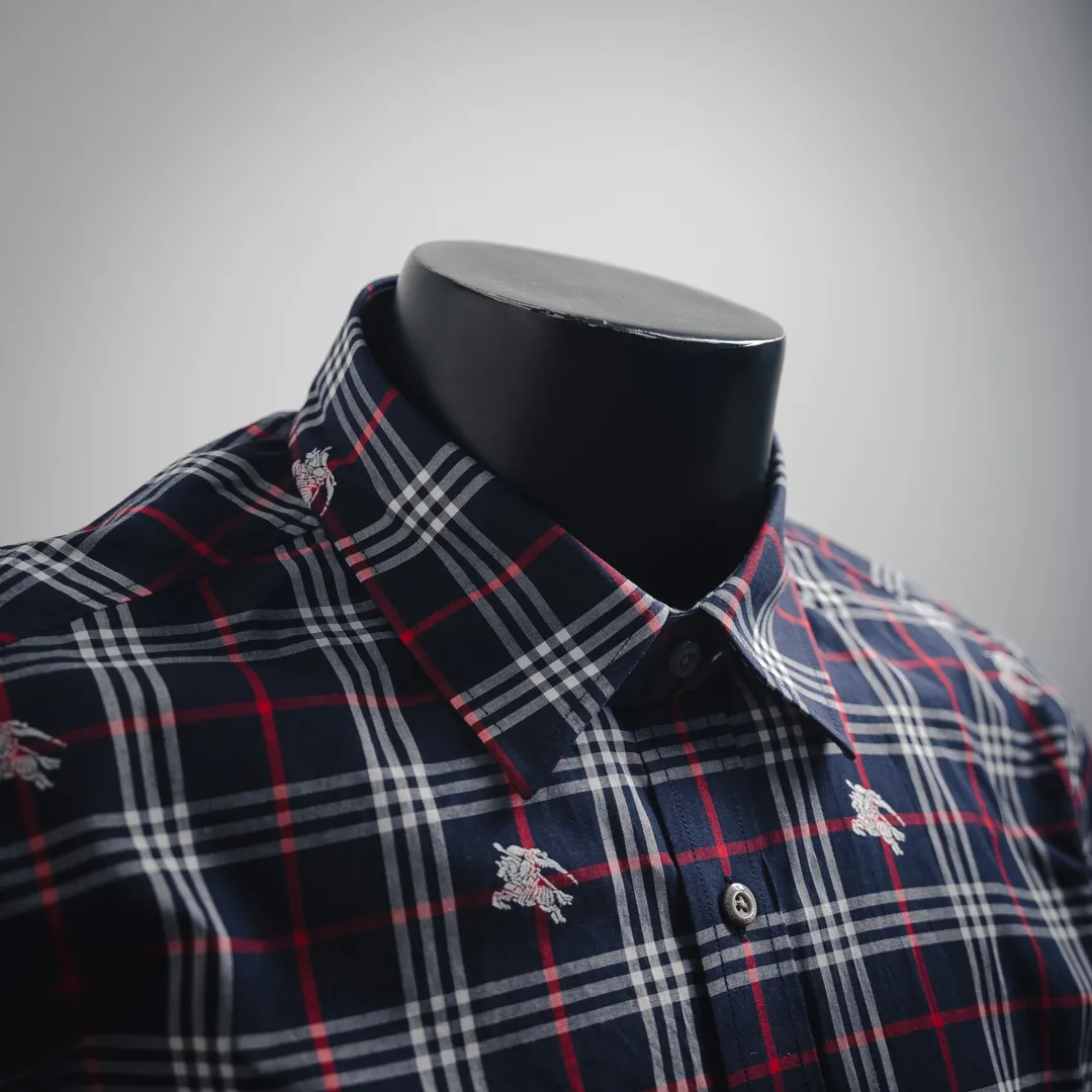 BURBERRY新作黒のチェック柄長袖シャツ - 画像 (6)