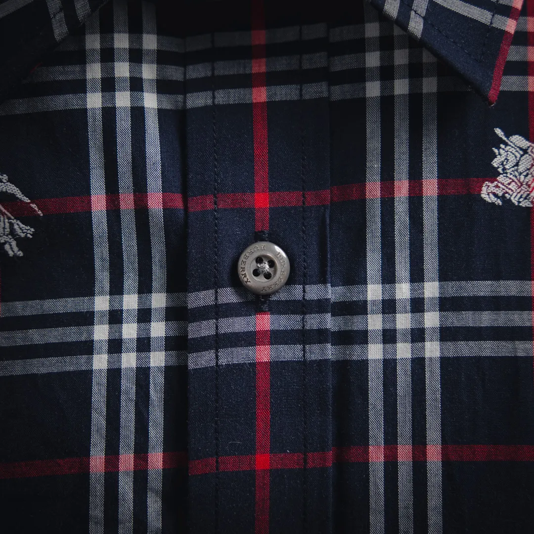 BURBERRY新作黒のチェック柄長袖シャツ - 画像 (7)