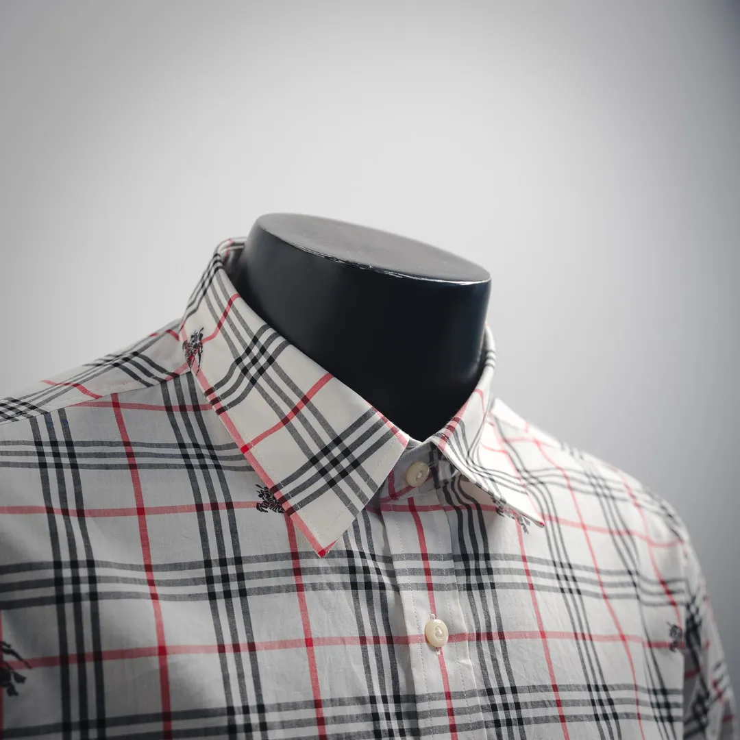 BURBERRY新作黒のチェック柄長袖シャツ - 画像 (6)