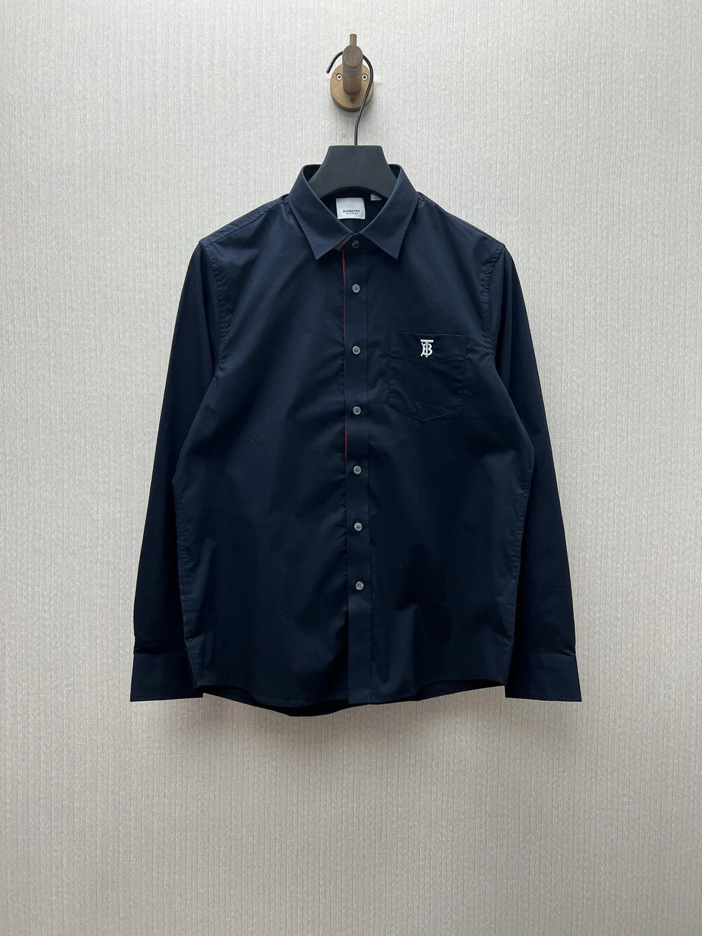 バーバリー新しいブラックTB刺繍トリコロールシャツハイバージョン