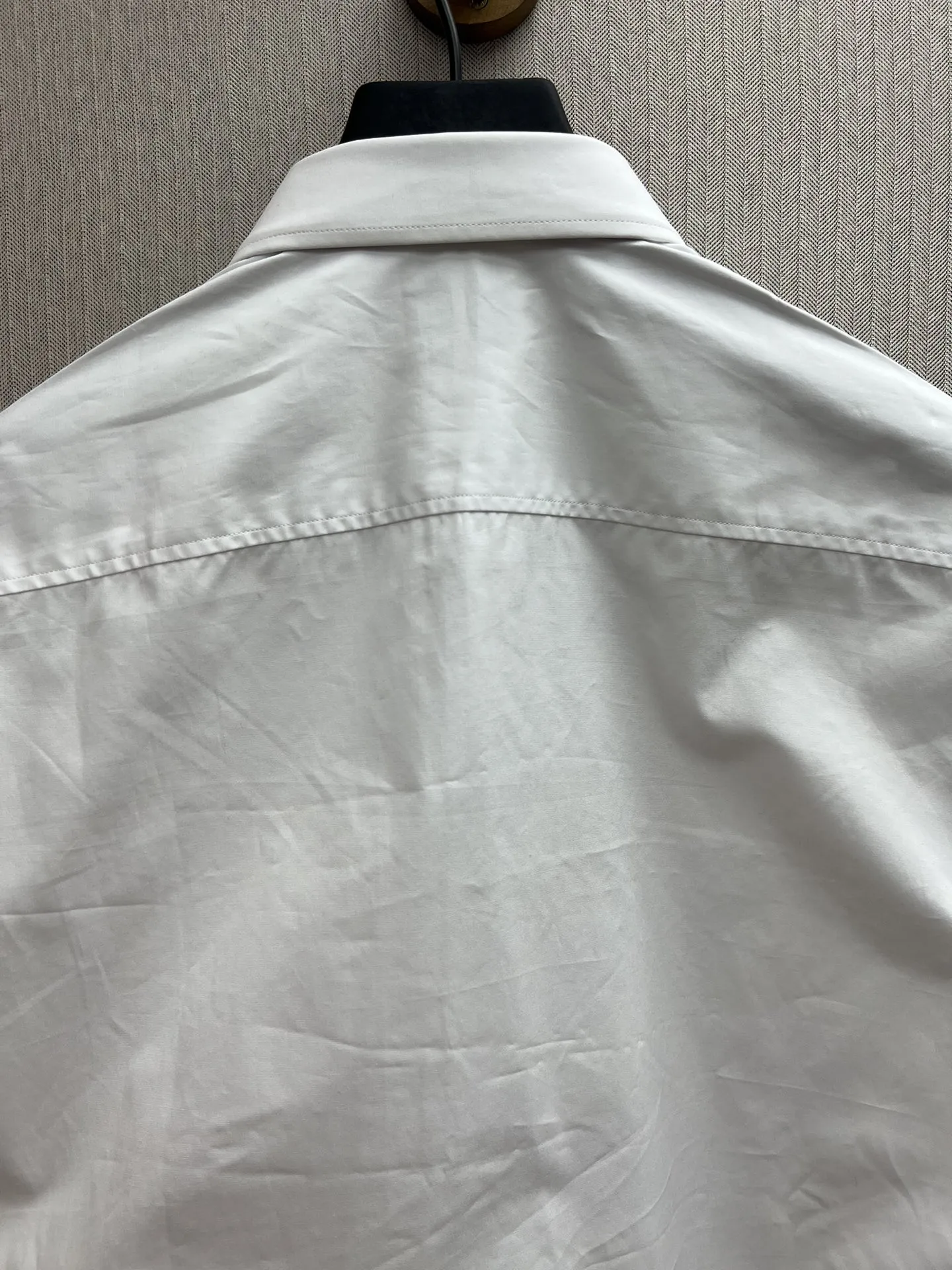 バーバリー新作ブラックTBソーンズホワイトシャツ - 画像 (7)