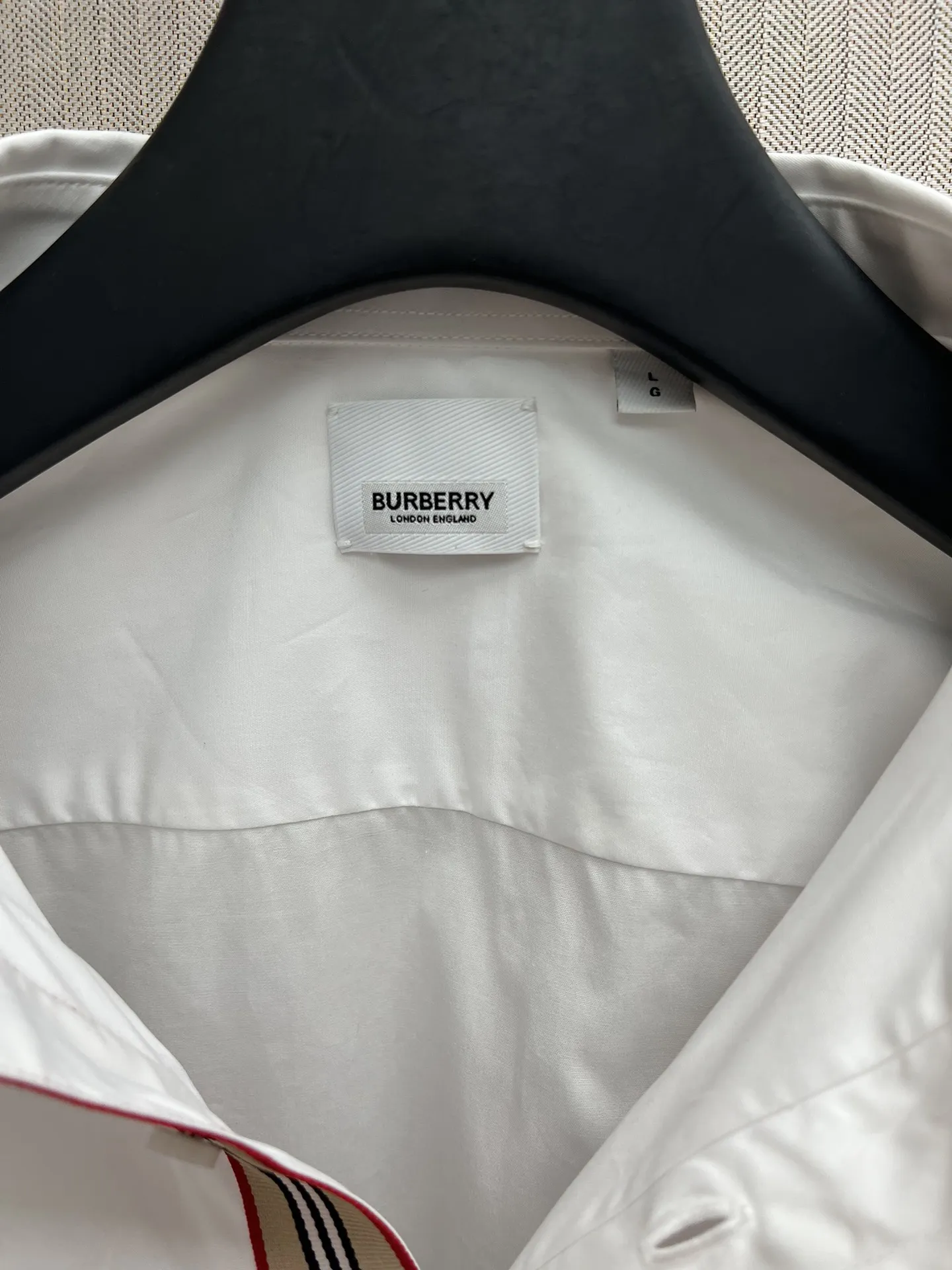 バーバリー新作ブラックTBソーンズホワイトシャツ - 画像 (8)