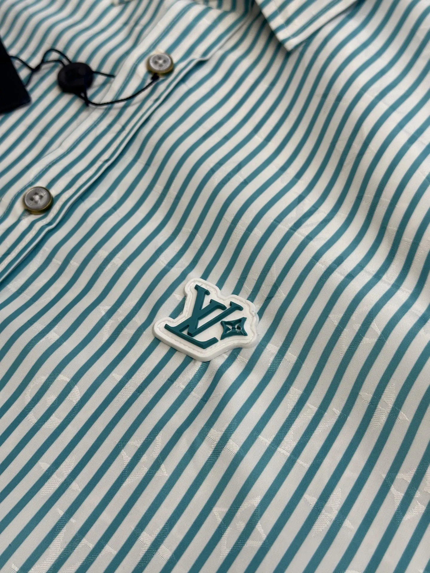 LOUIS VUITTON 新作ブラックオニキスハンドル長袖シャツ - 画像 (7)