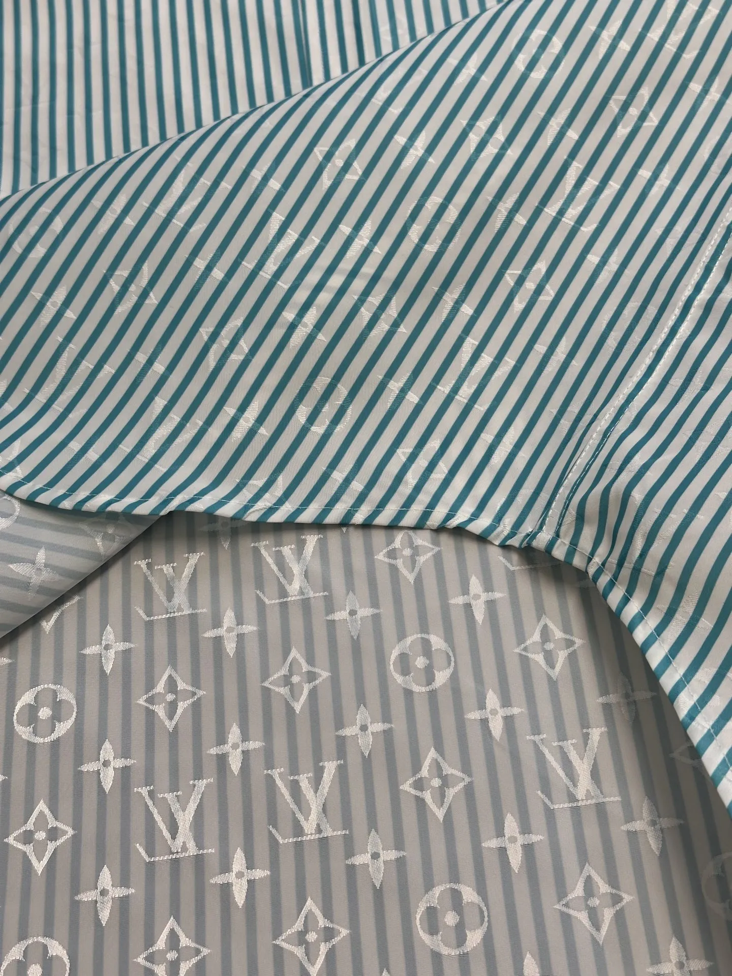 LOUIS VUITTON 新作ブラックオニキスハンドル長袖シャツ - 画像 (9)