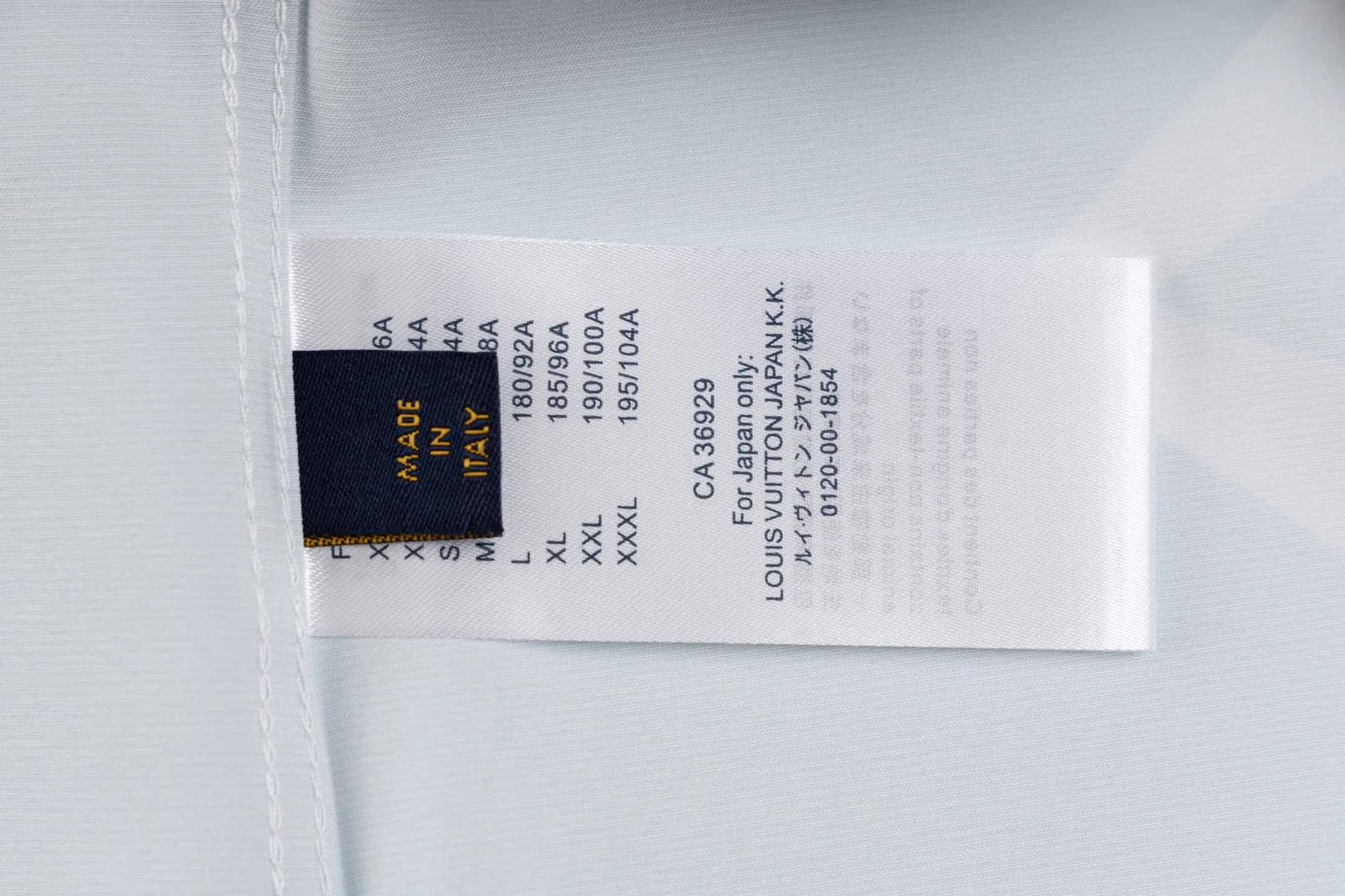 LOUIS VUITTON 新作 白黒のチェック柄 シャツ - 画像 (12)