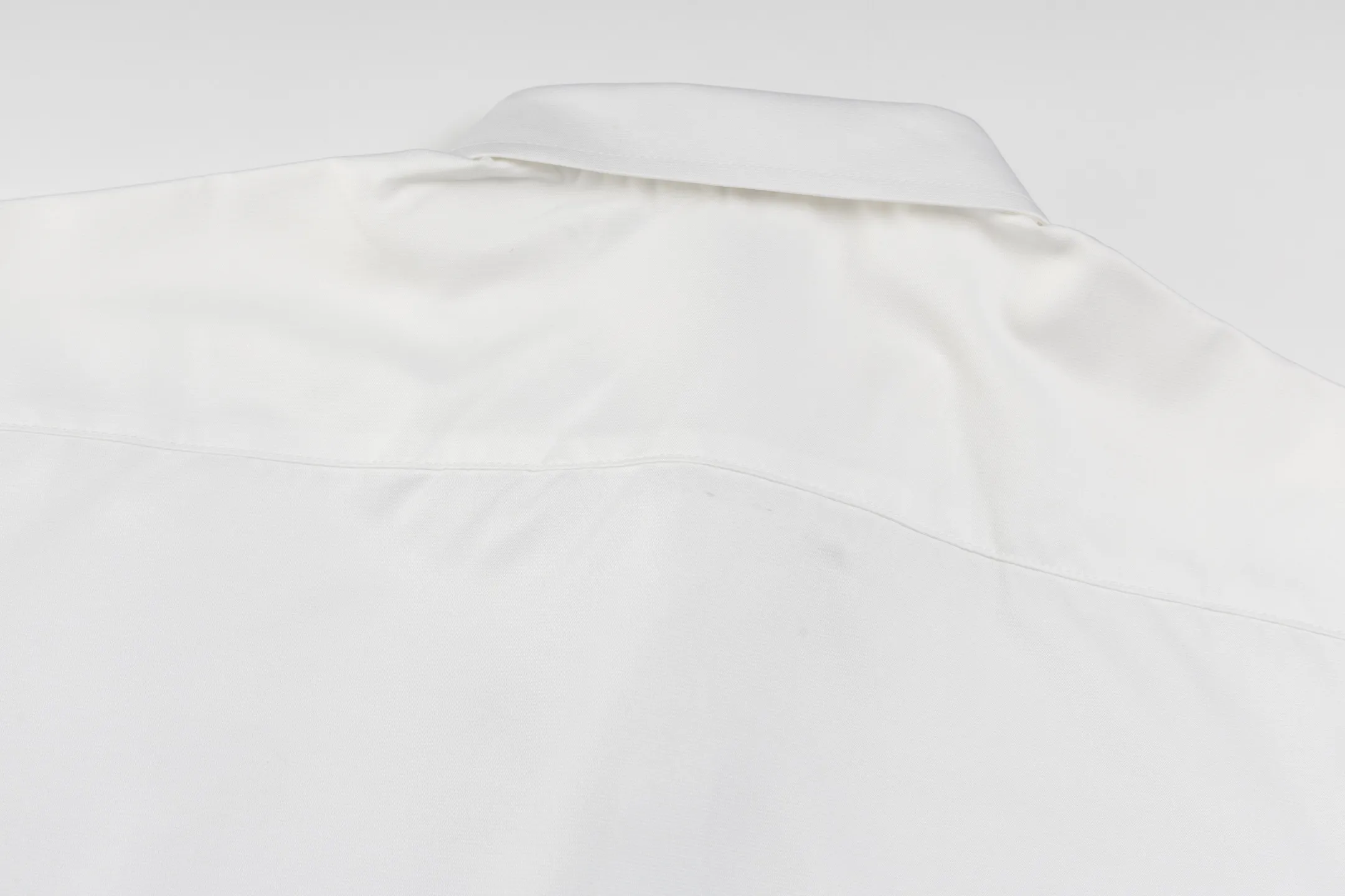 LOUIS VUITTON 新作 白黒のチェック柄 シャツ - 画像 (13)