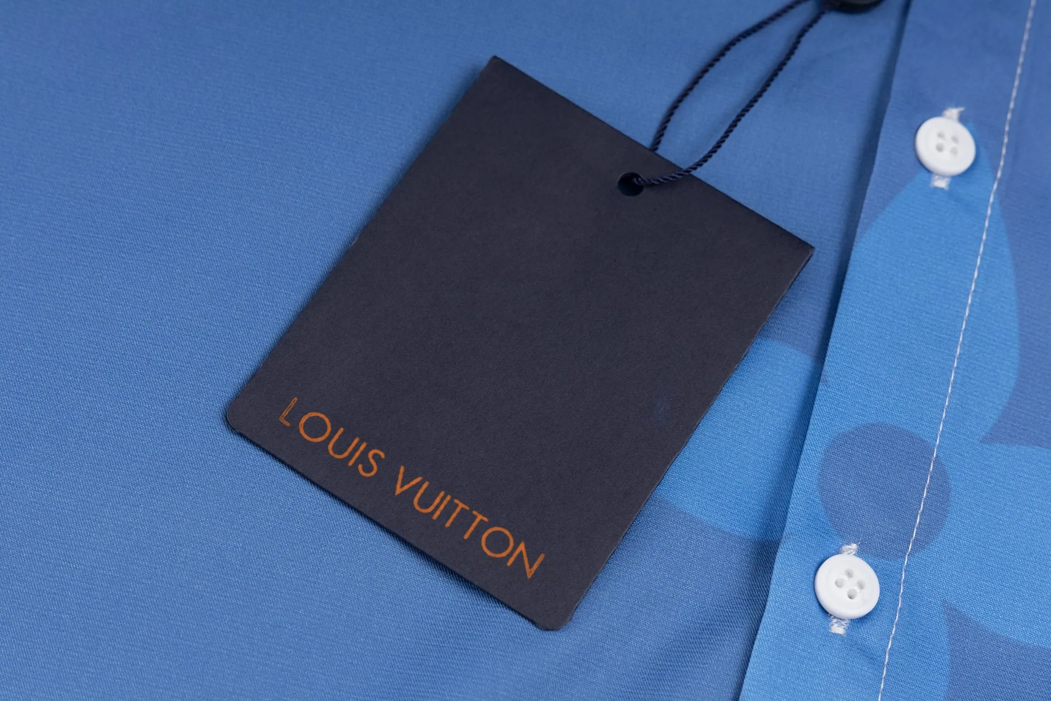 LOUIS VUITTON 新作 青色 黒のチェック柄 シャツ - 画像 (7)