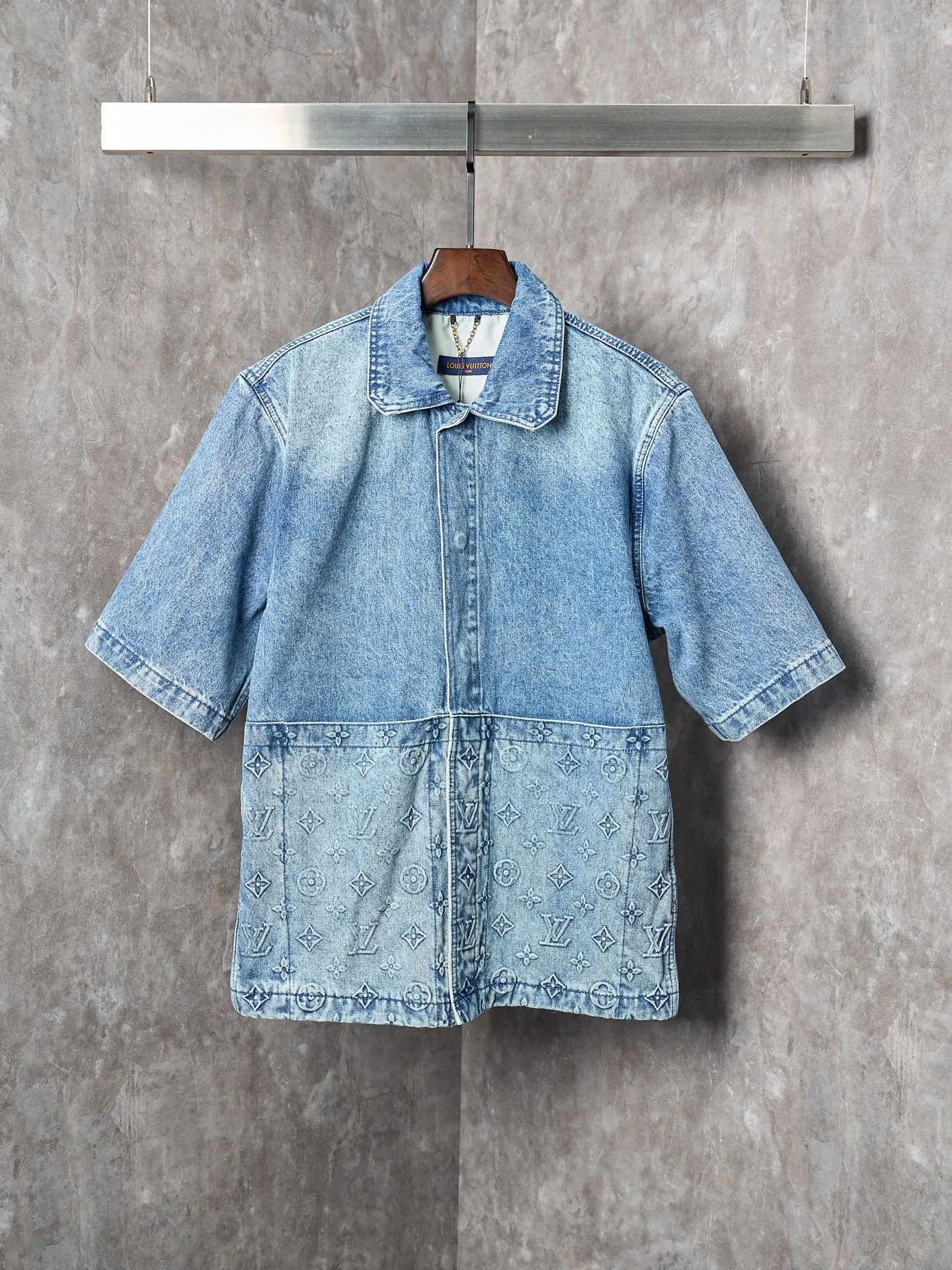 Louis Vuitton新作黒のチェック柄デニムシャツ