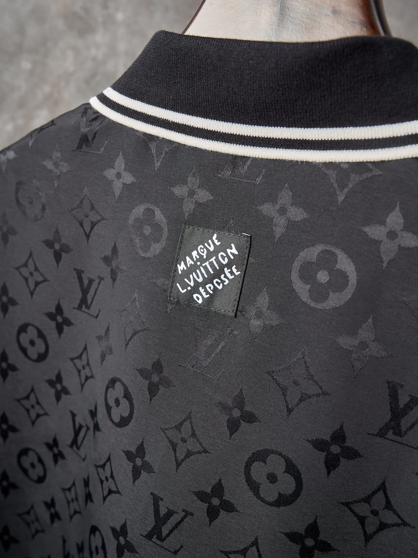 Louis Vuitton 新作黒のチェック柄シャツ - 画像 (8)