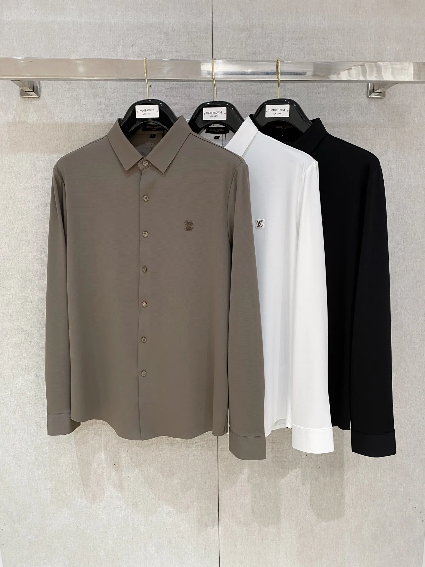 ルイヴィトン 白 新作ポロ襟長袖シャツ - 画像 (10)