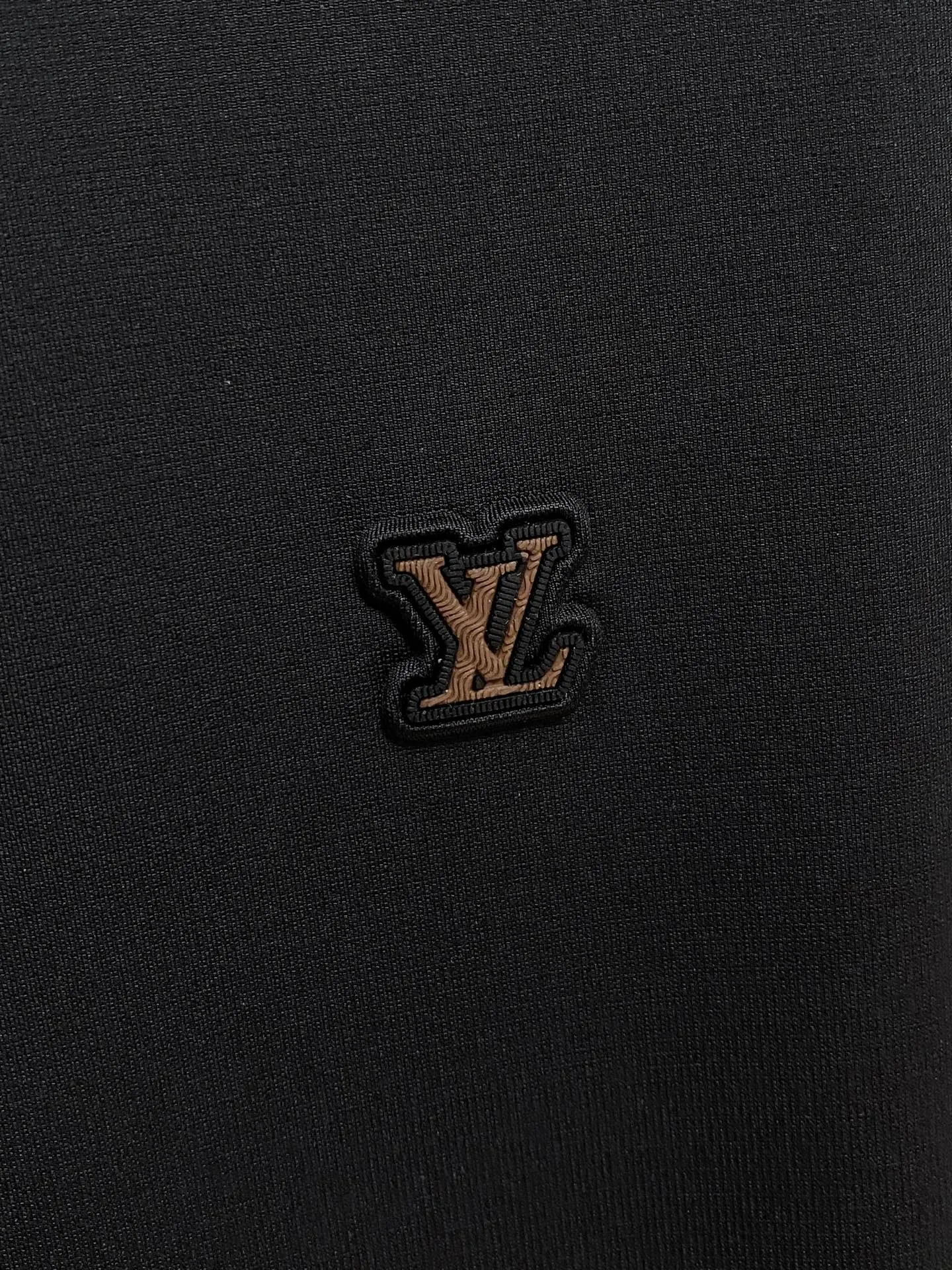 ルイヴィトン新作黒ポロ襟長袖シャツ - 画像 (4)