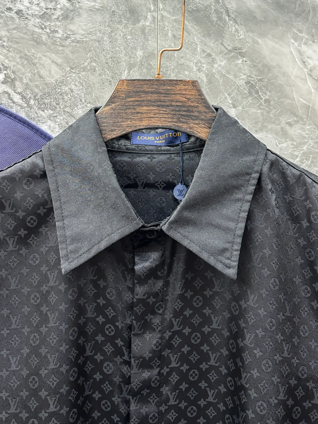 LOUIS VUITTON 新作黒の長袖シャツ - 画像 (10)