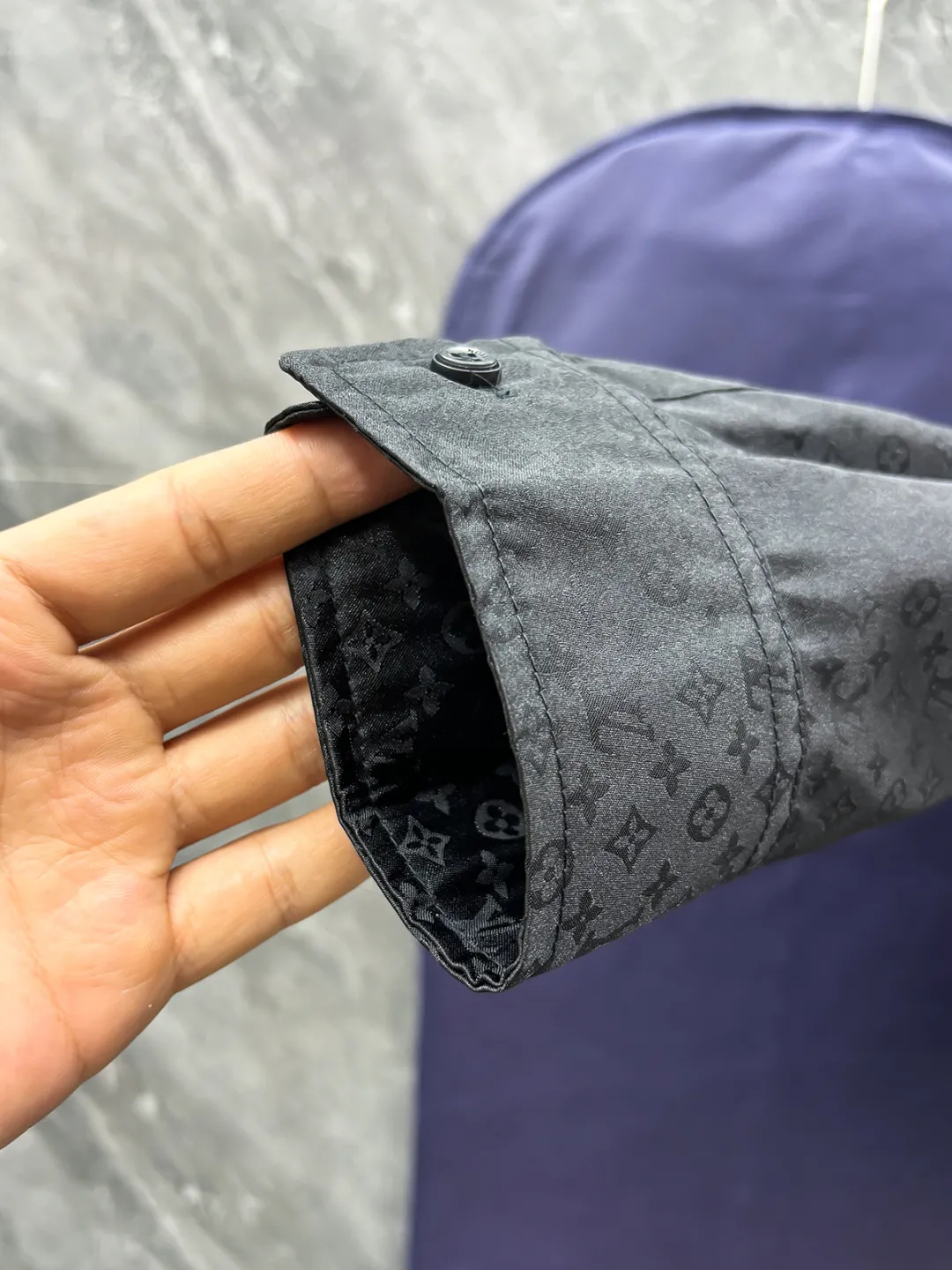 LOUIS VUITTON 新作黒の長袖シャツ - 画像 (11)