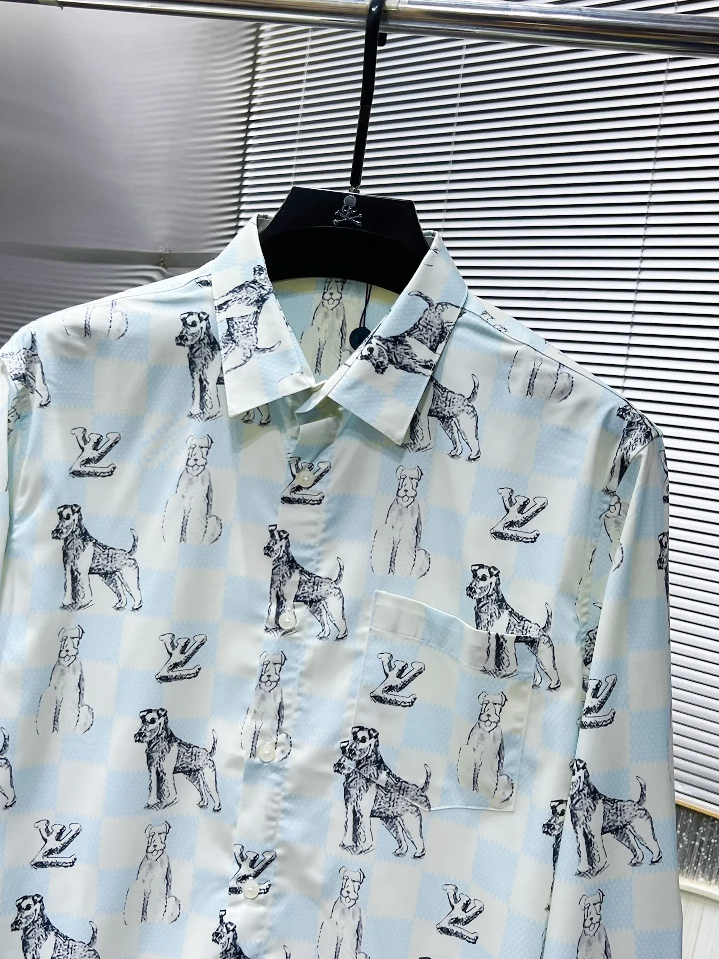 ルイヴィトン 新作 黒のチェック柄 長袖シャツ - 画像 (4)