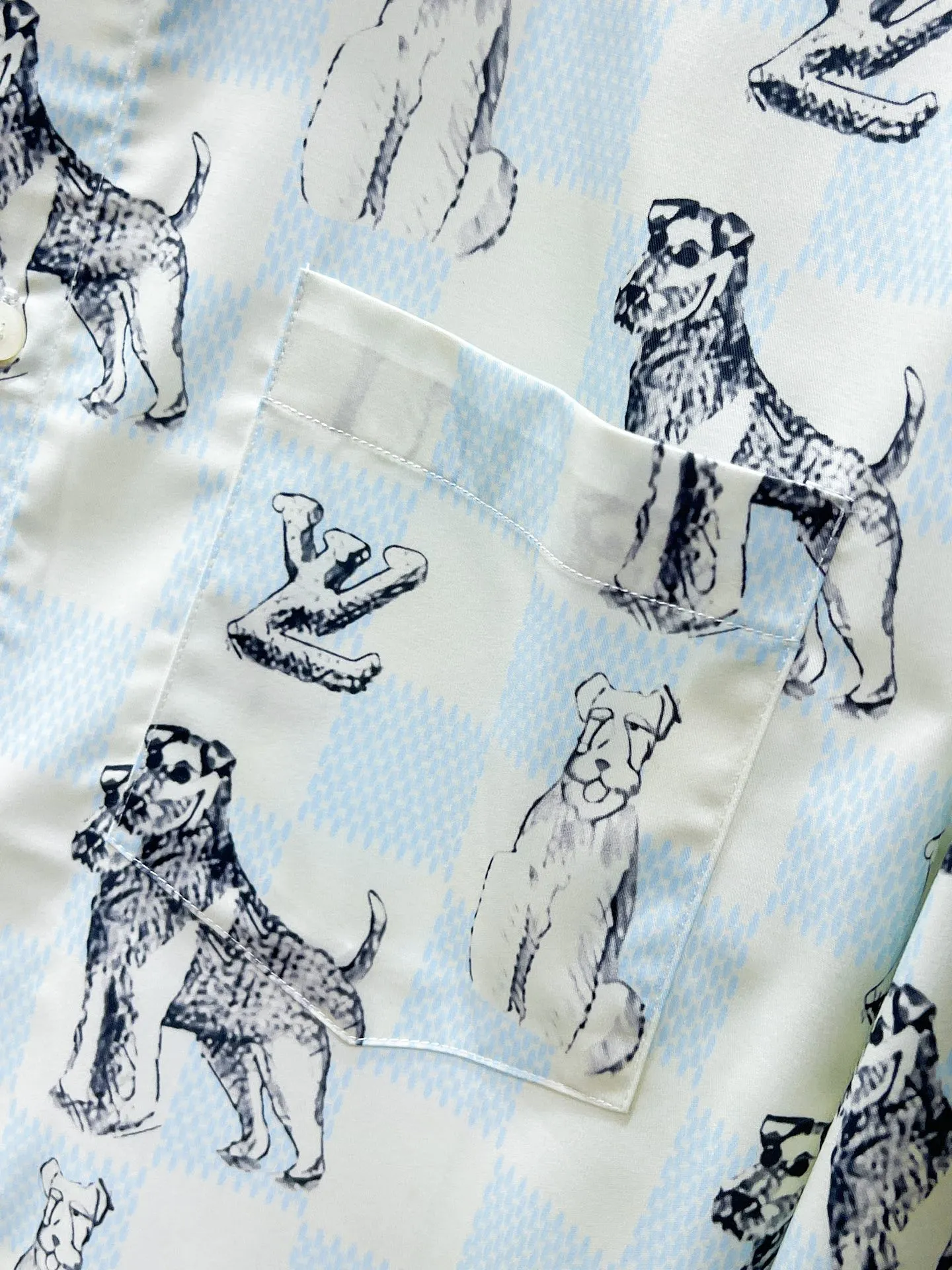 ルイヴィトン 新作 黒のチェック柄 長袖シャツ - 画像 (5)