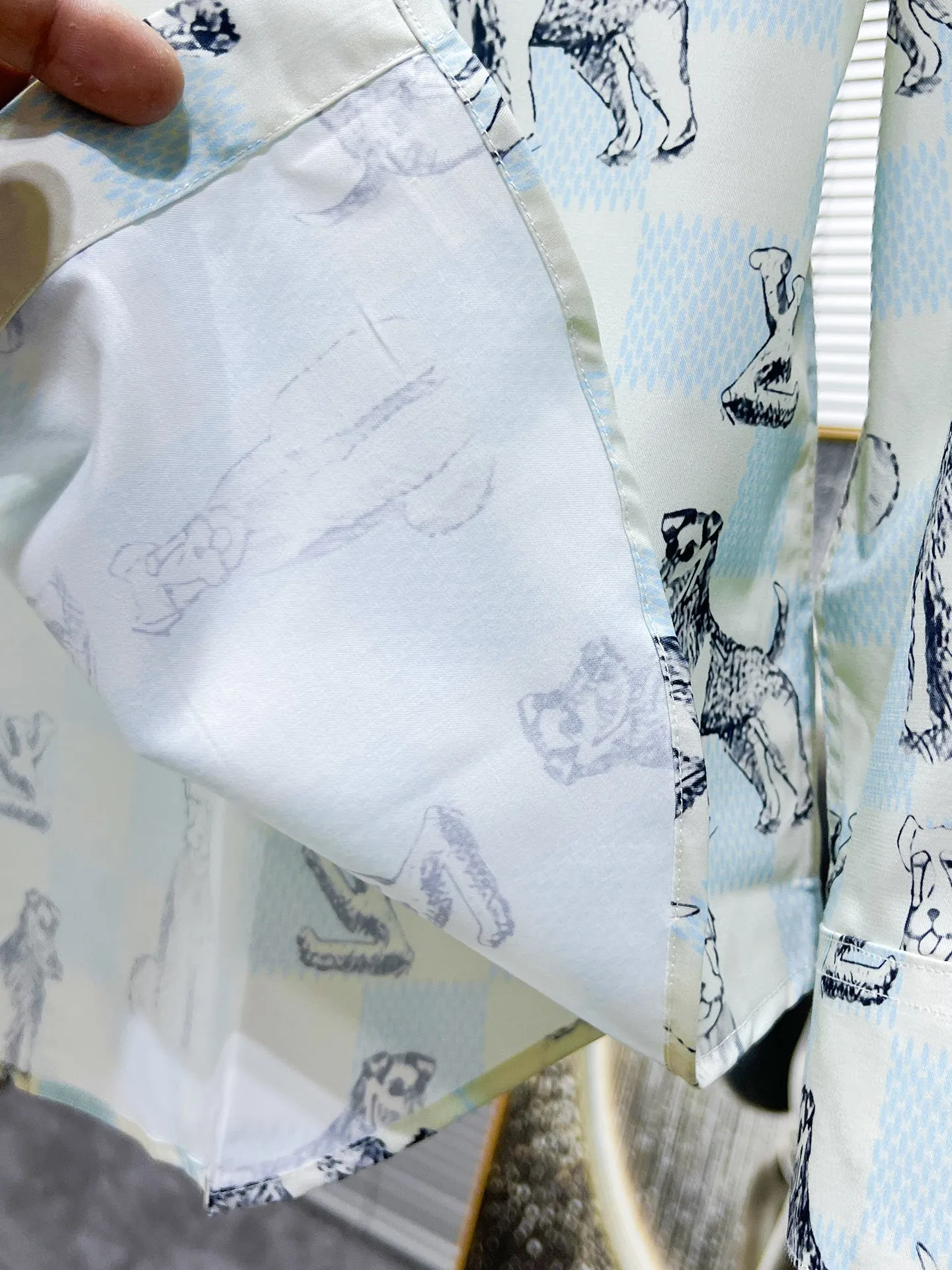 ルイヴィトン 新作 黒のチェック柄 長袖シャツ - 画像 (9)