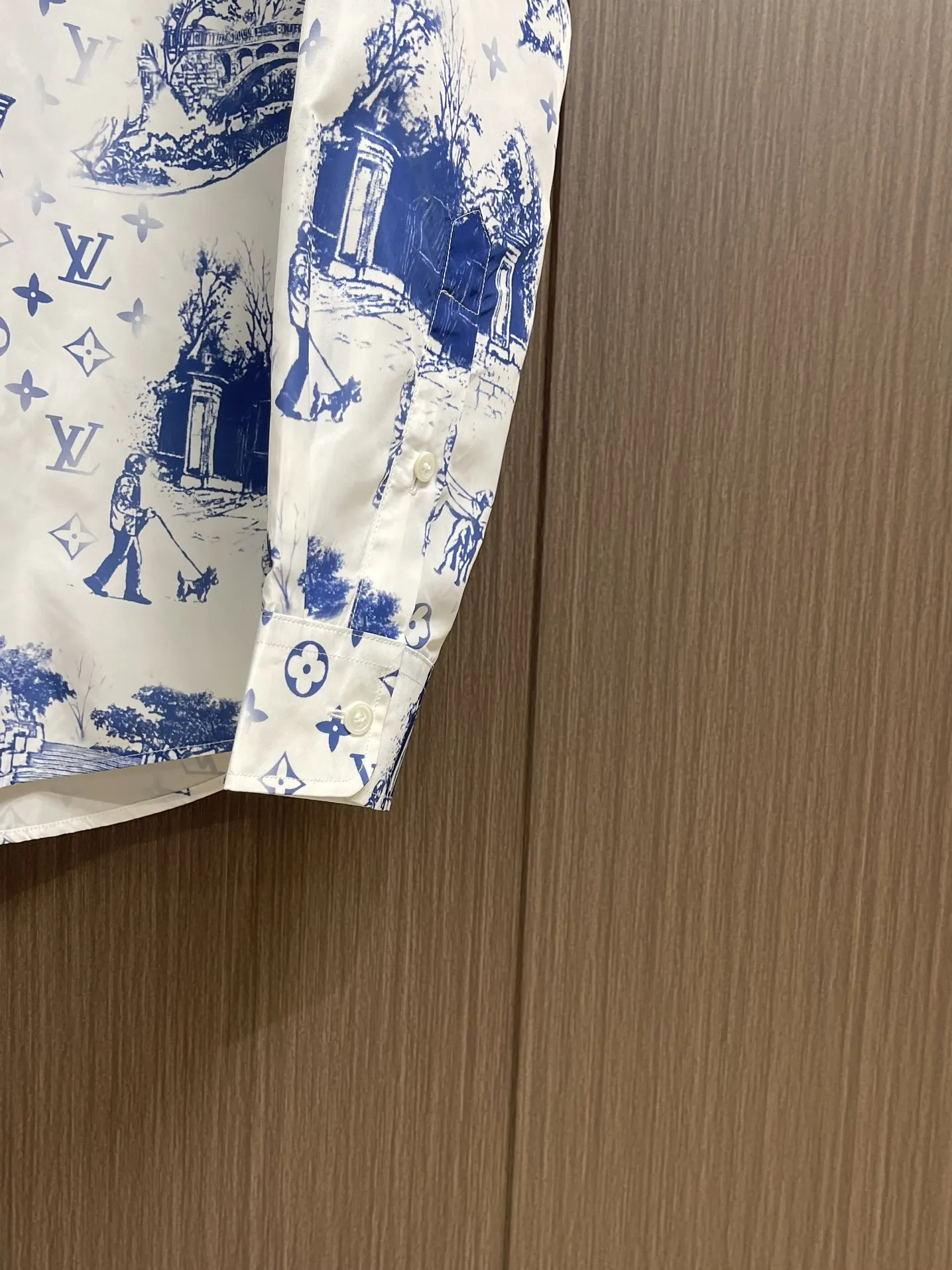 LOUIS VUITTON新作黒のチェック柄長袖シャツ - 画像 (9)