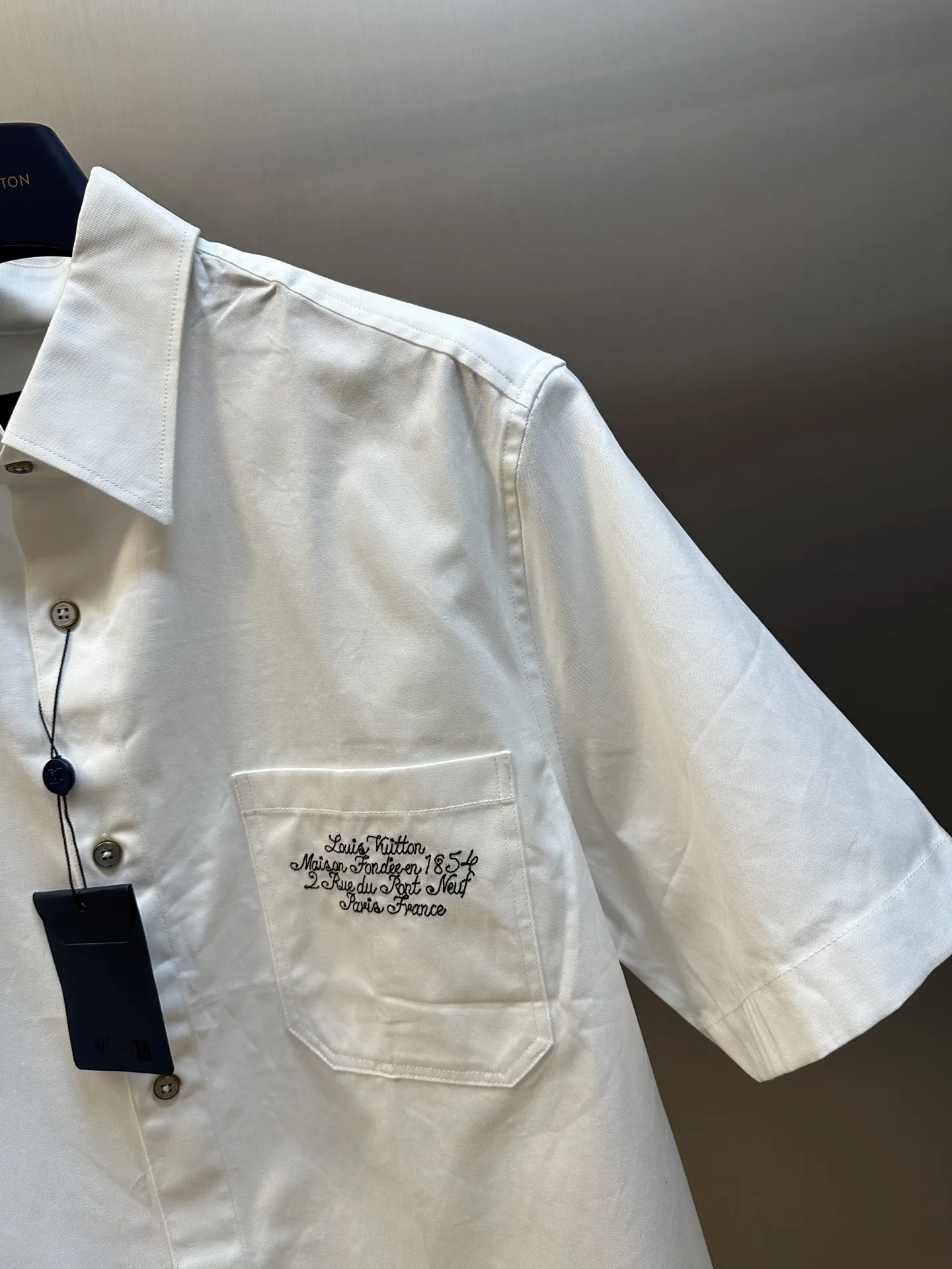 Louis Vuitton Nigo新作白シャツ - 画像 (4)