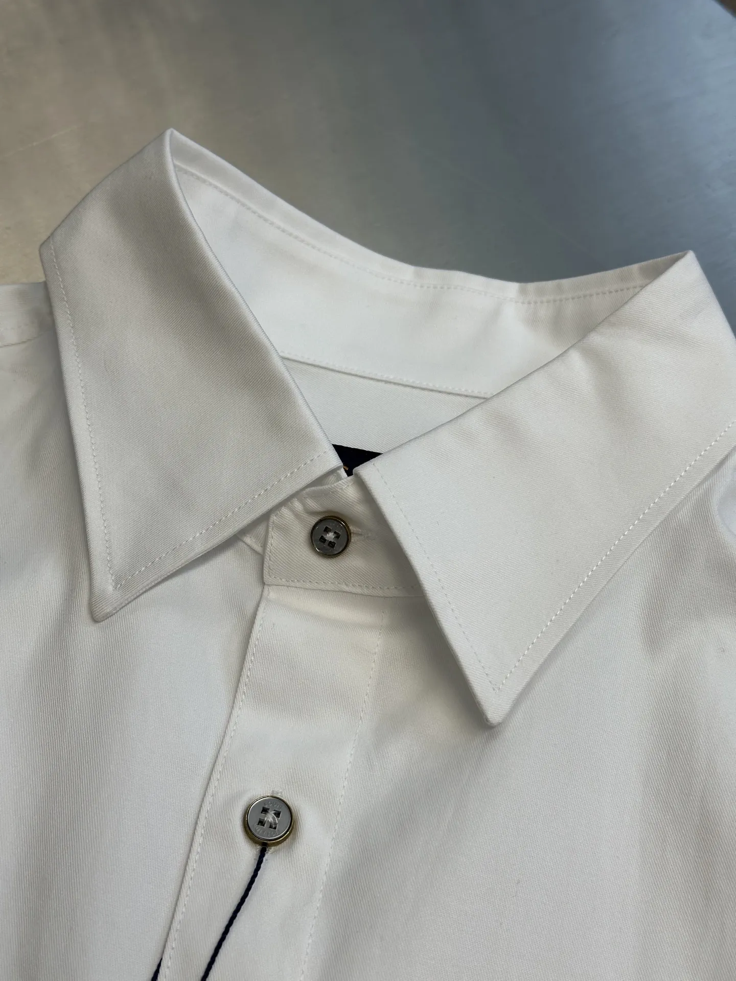 Louis Vuitton Nigo新作白シャツ - 画像 (6)