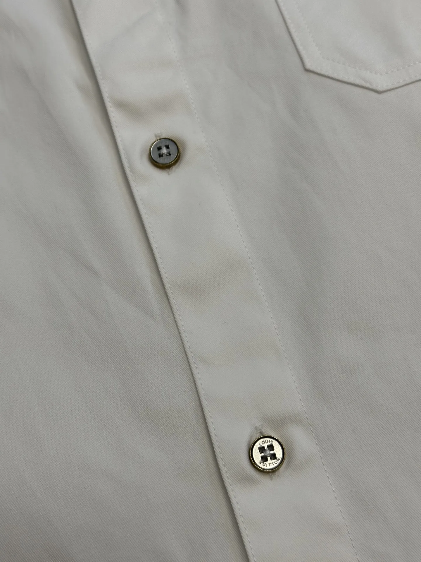 Louis Vuitton Nigo新作白シャツ - 画像 (7)
