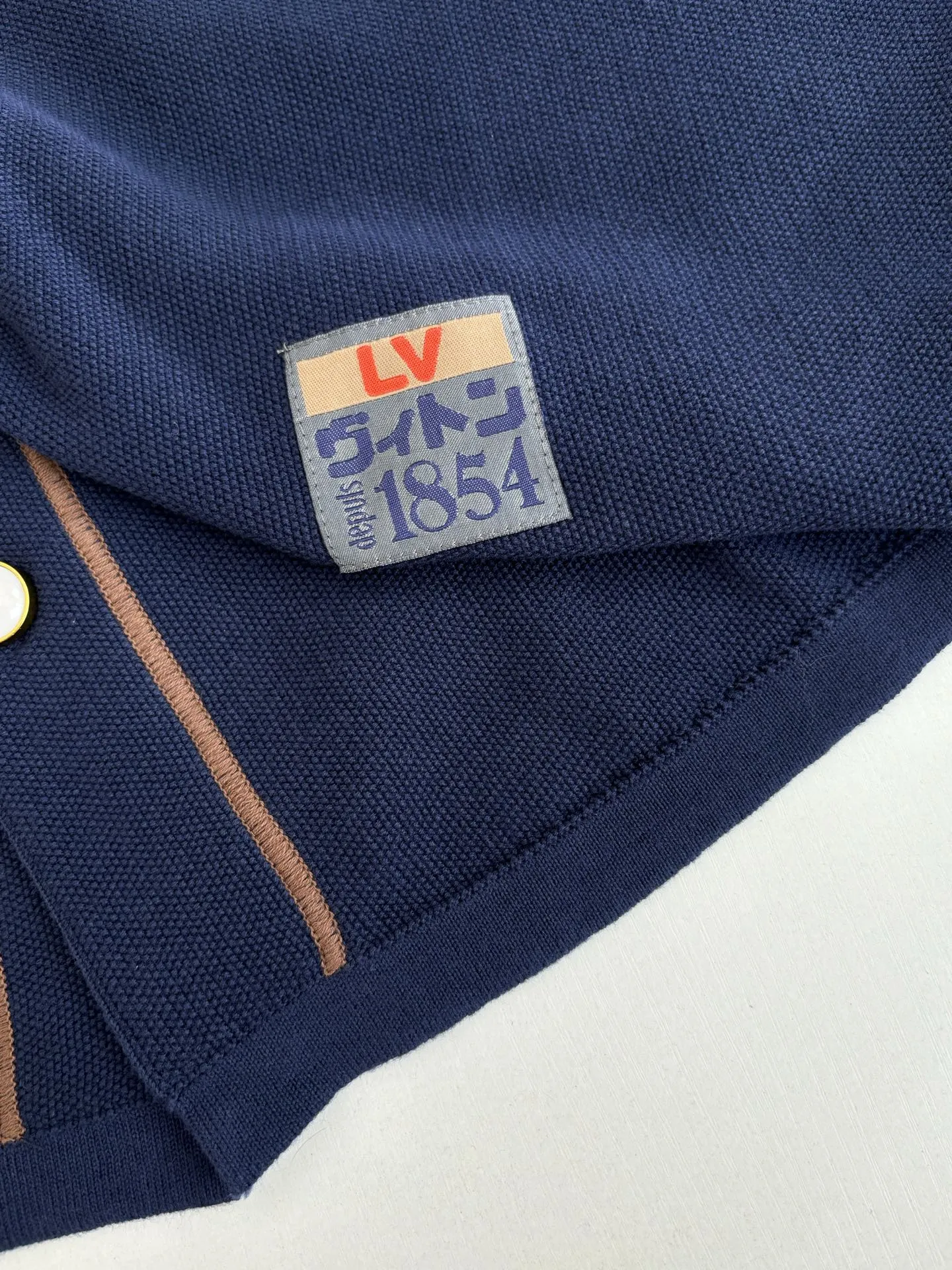 ルイヴィトン 新作 黒のチェック柄 シャツ - 画像 (10)