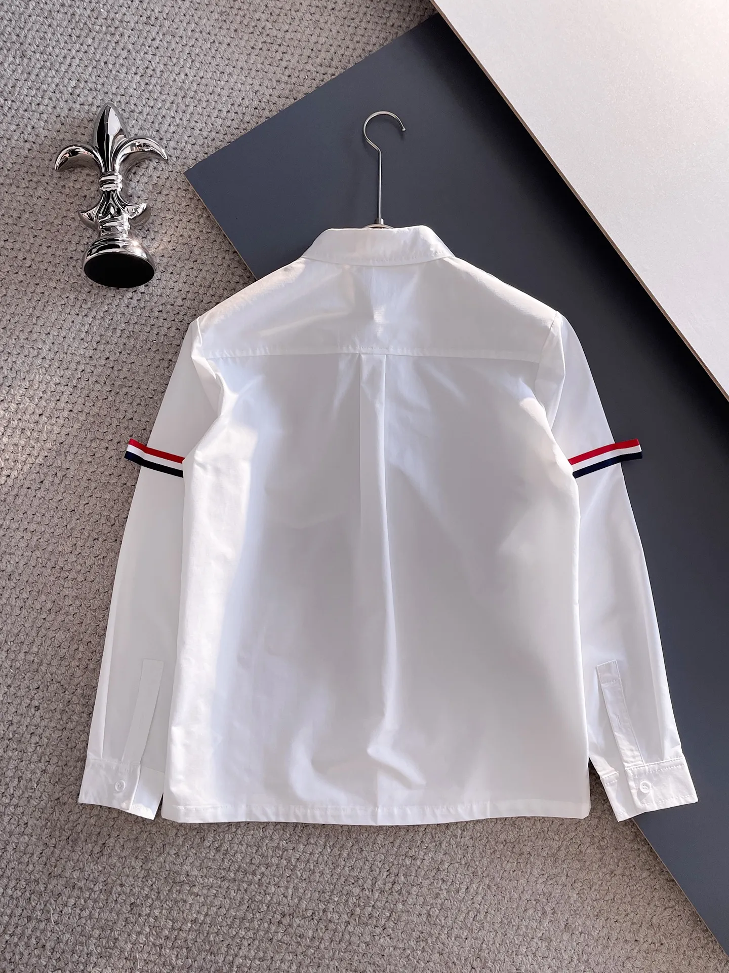 Moncler 2025ss新作白黒のチェック柄長袖シャツ - 画像 (3)