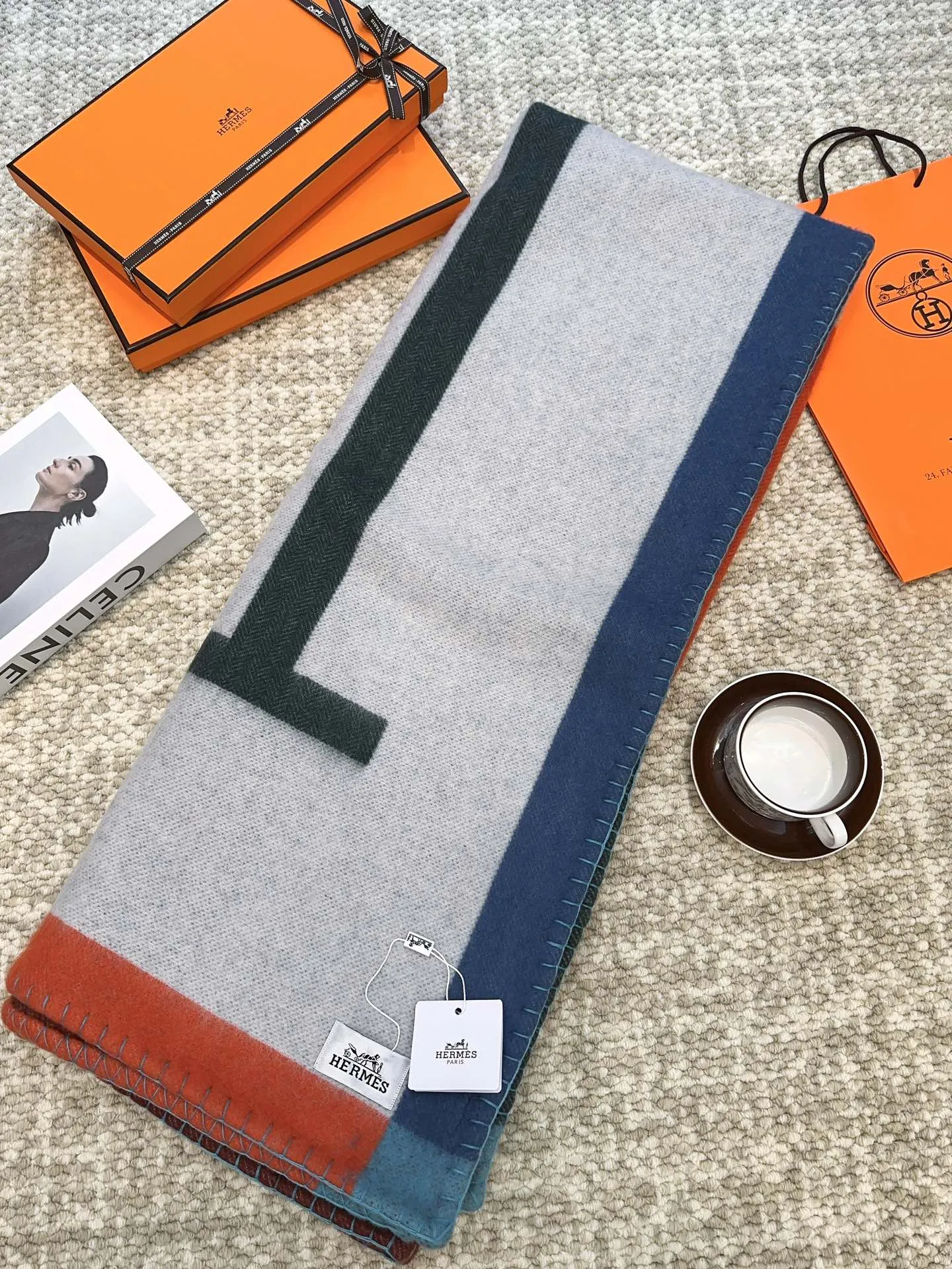 Hermès カシミヤ毛布 グレー 格子柄 - 画像 (3)