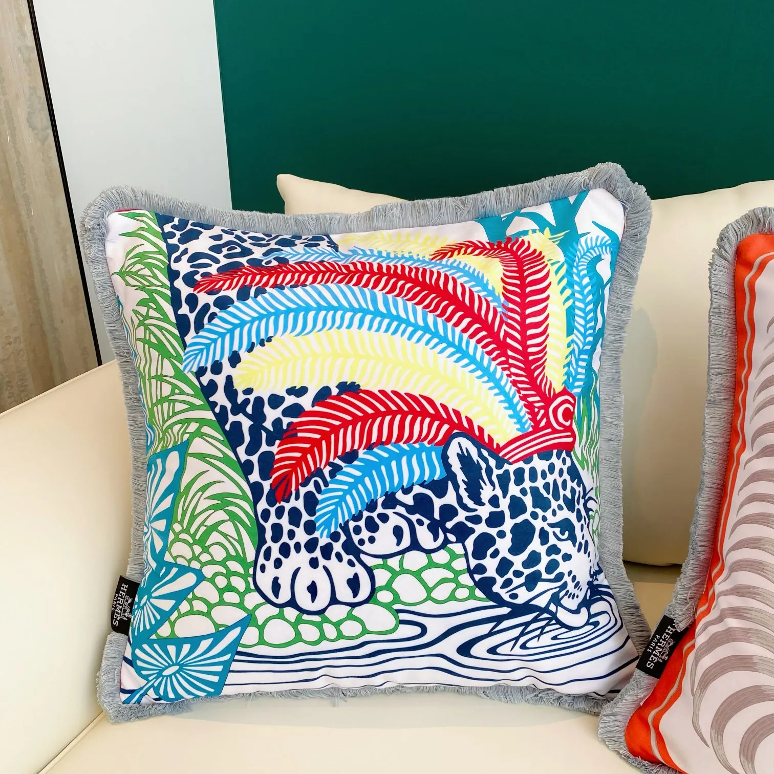 Hermès カラフルなデザインのベルベットクッション - 画像 (5)