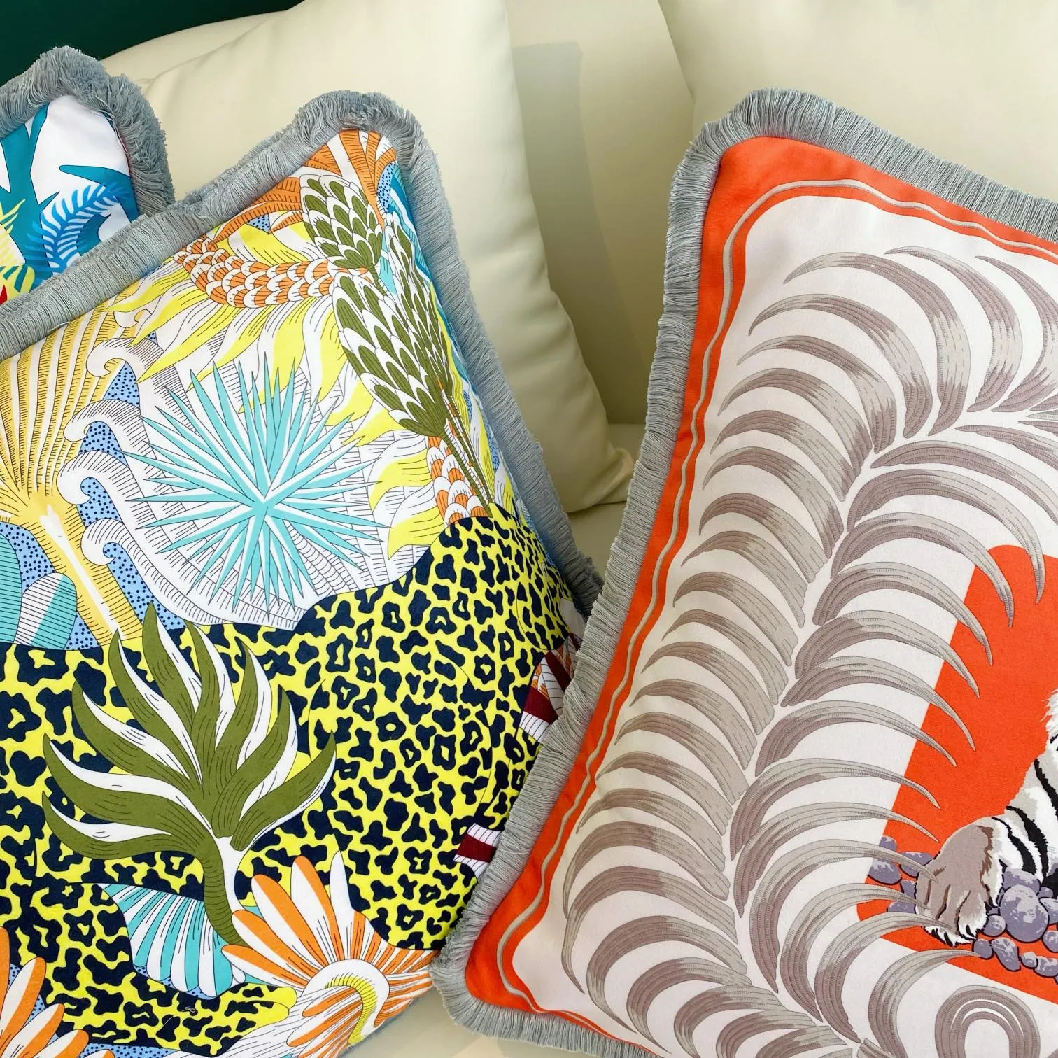 Hermès カラフルなデザインのベルベットクッション - 画像 (8)