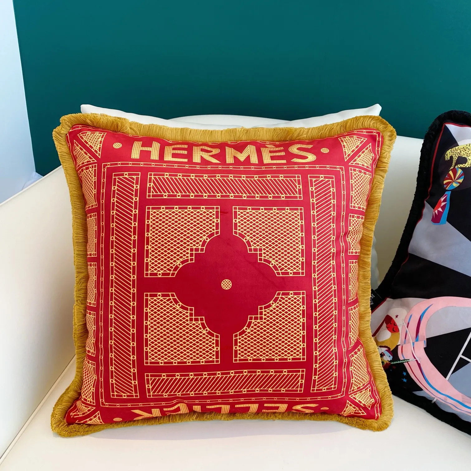 Hermès イタリア製ビロードクッション レッド&ブラック - 画像 (3)