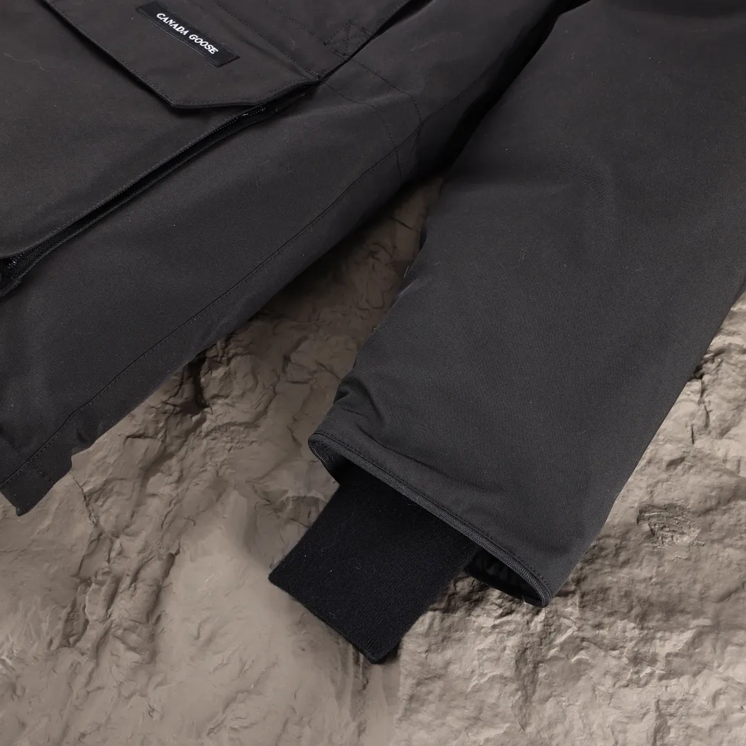 カナダグース エクスペディション パーカー ブラック ジャケット - 画像 (8)