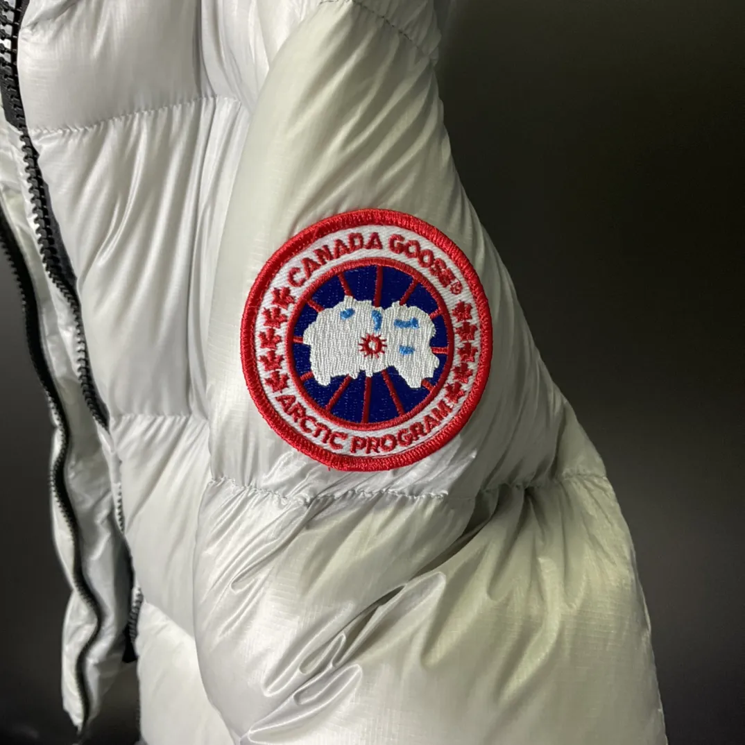 カナダグース クロフトン ダウンジャケット ホワイト パファー - 画像 (8)