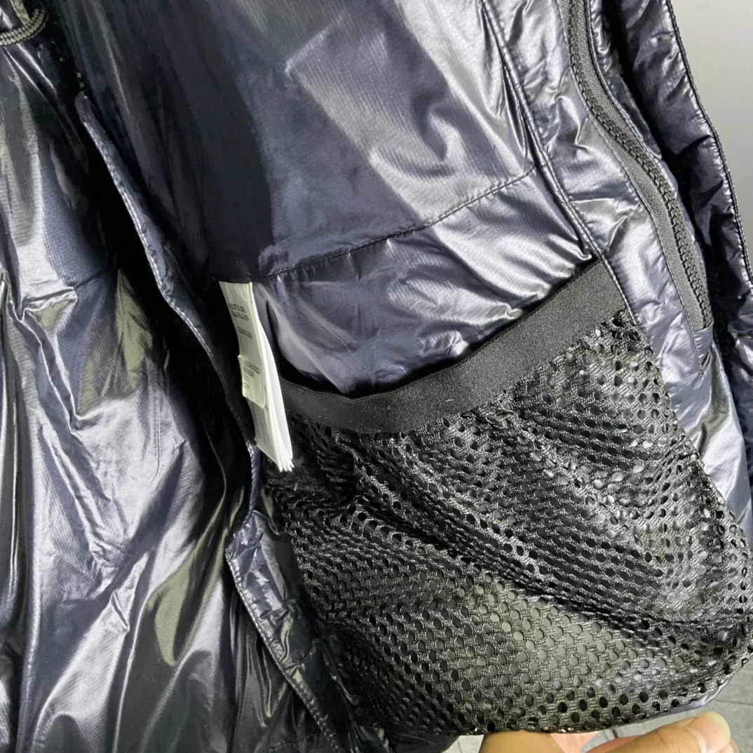 カナダグース クロフトン 2253 ブラック ダウンジャケット - 画像 (7)