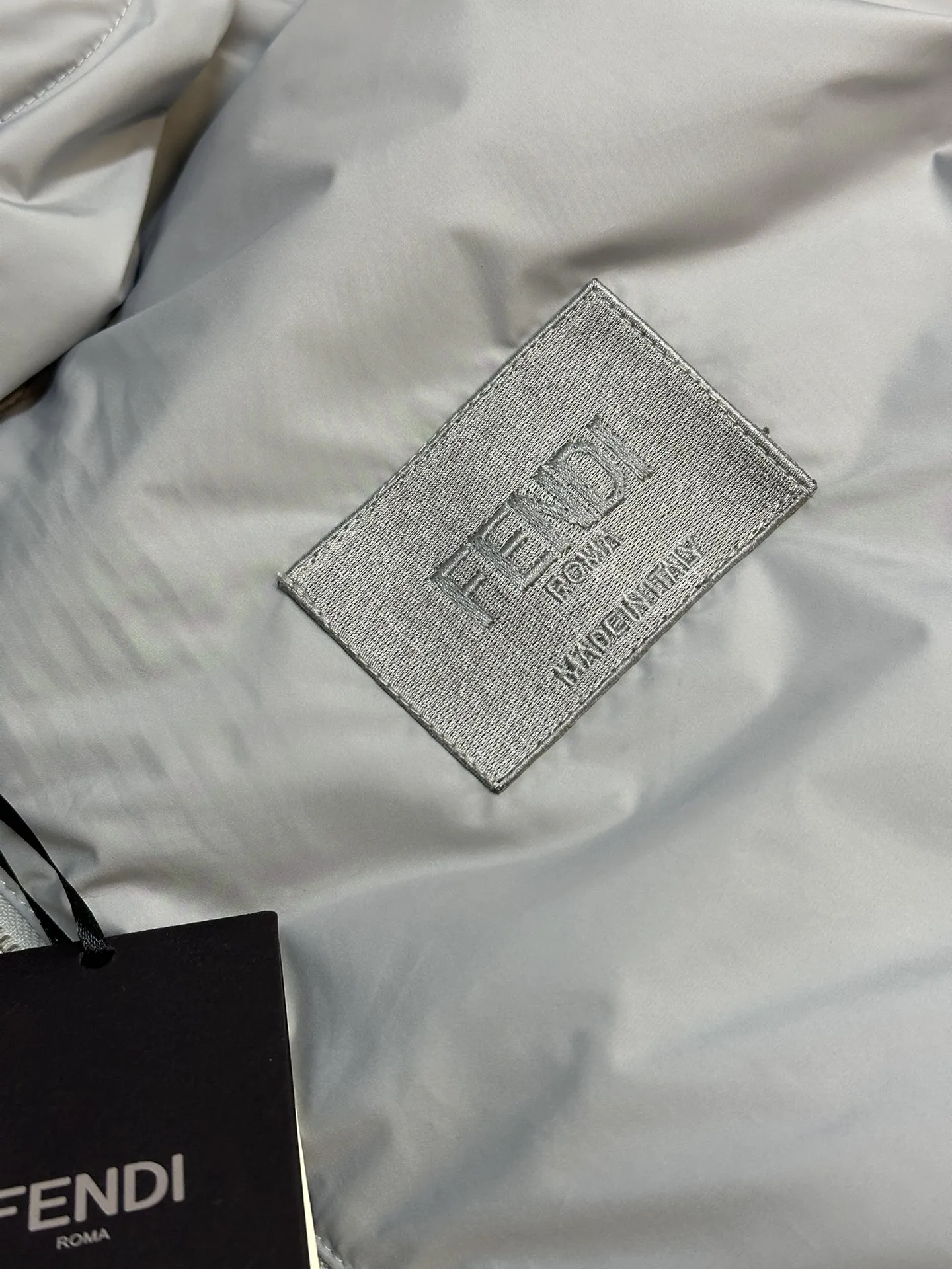 フェンディ リバーシブル コットンジャケット グレー フード付き - 画像 (7)